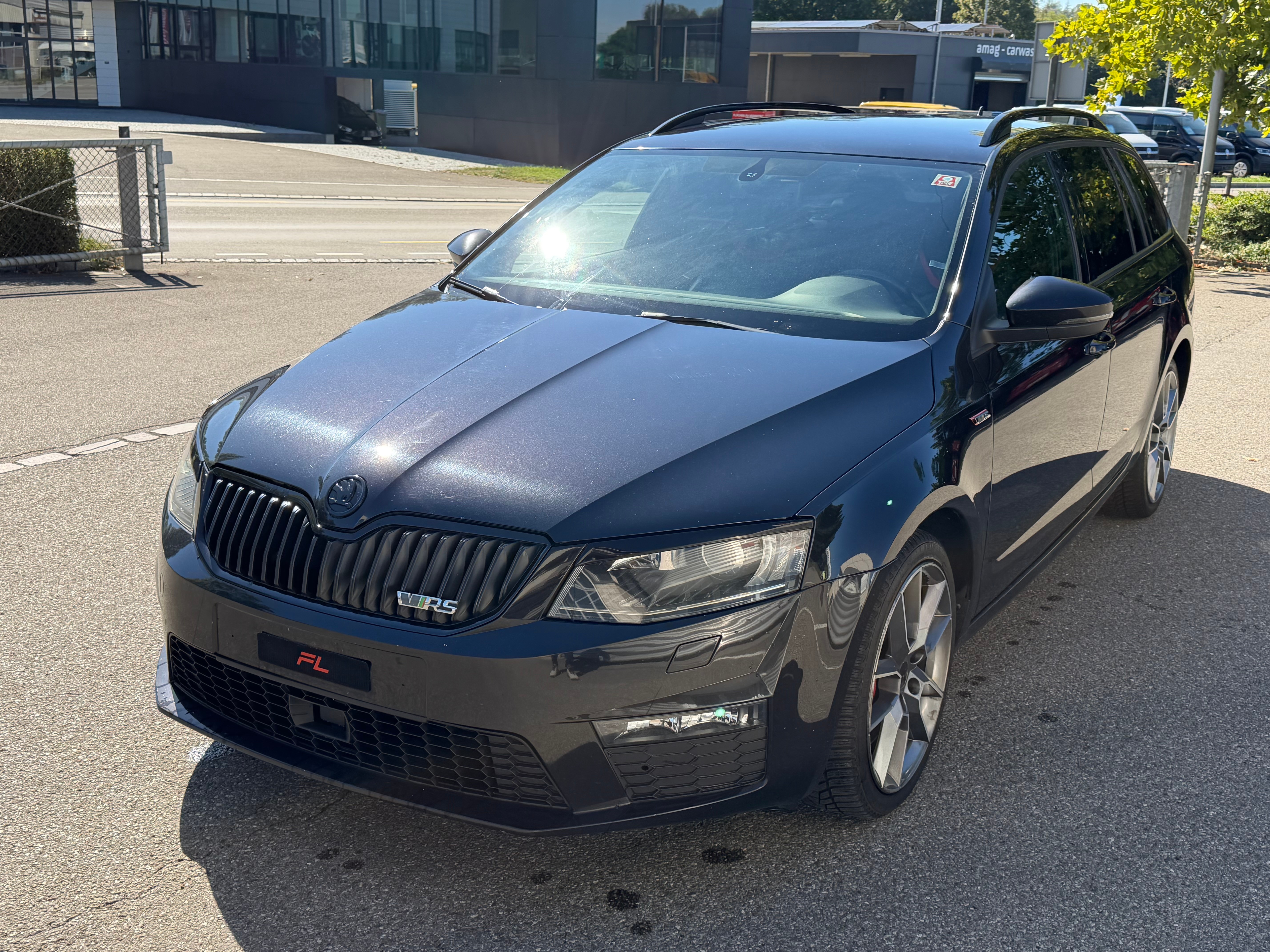 Car photo
