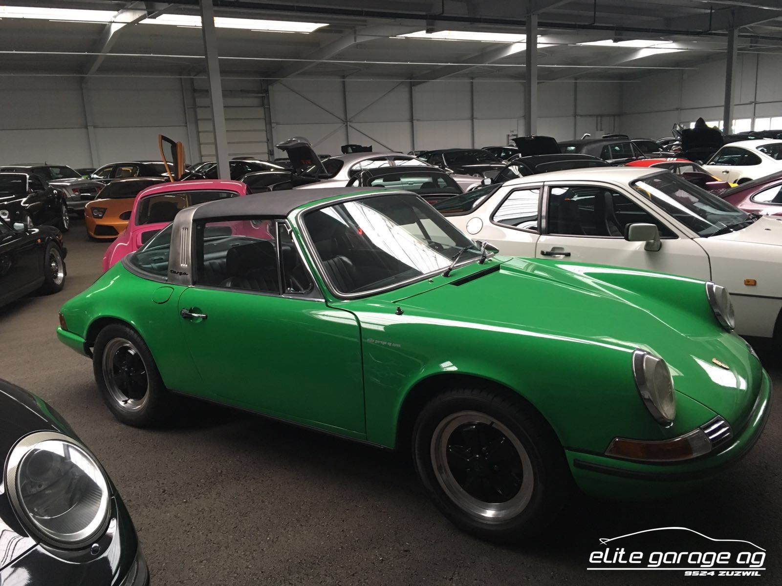 PORSCHE 911 T Targa-image-2