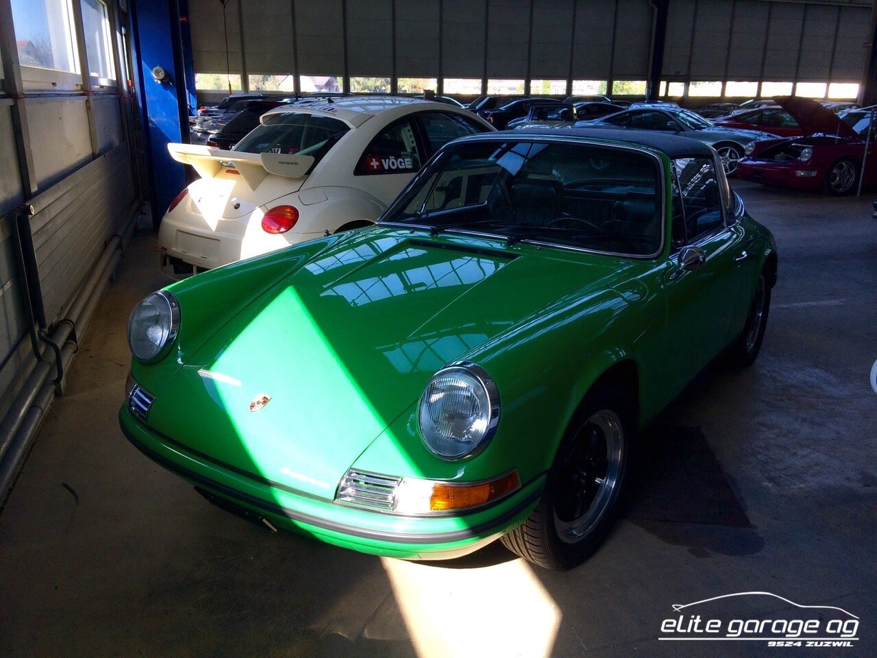 PORSCHE 911 T Targa-image-3