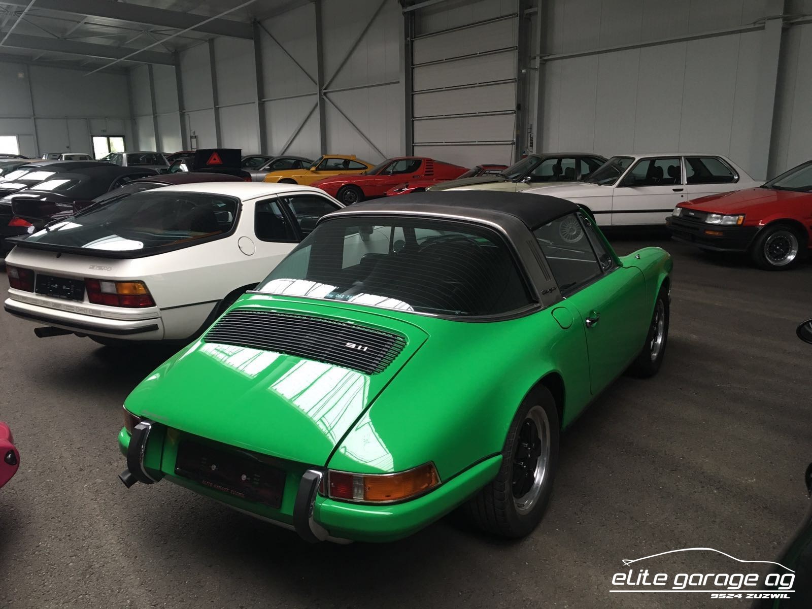 PORSCHE 911 T Targa-image-8