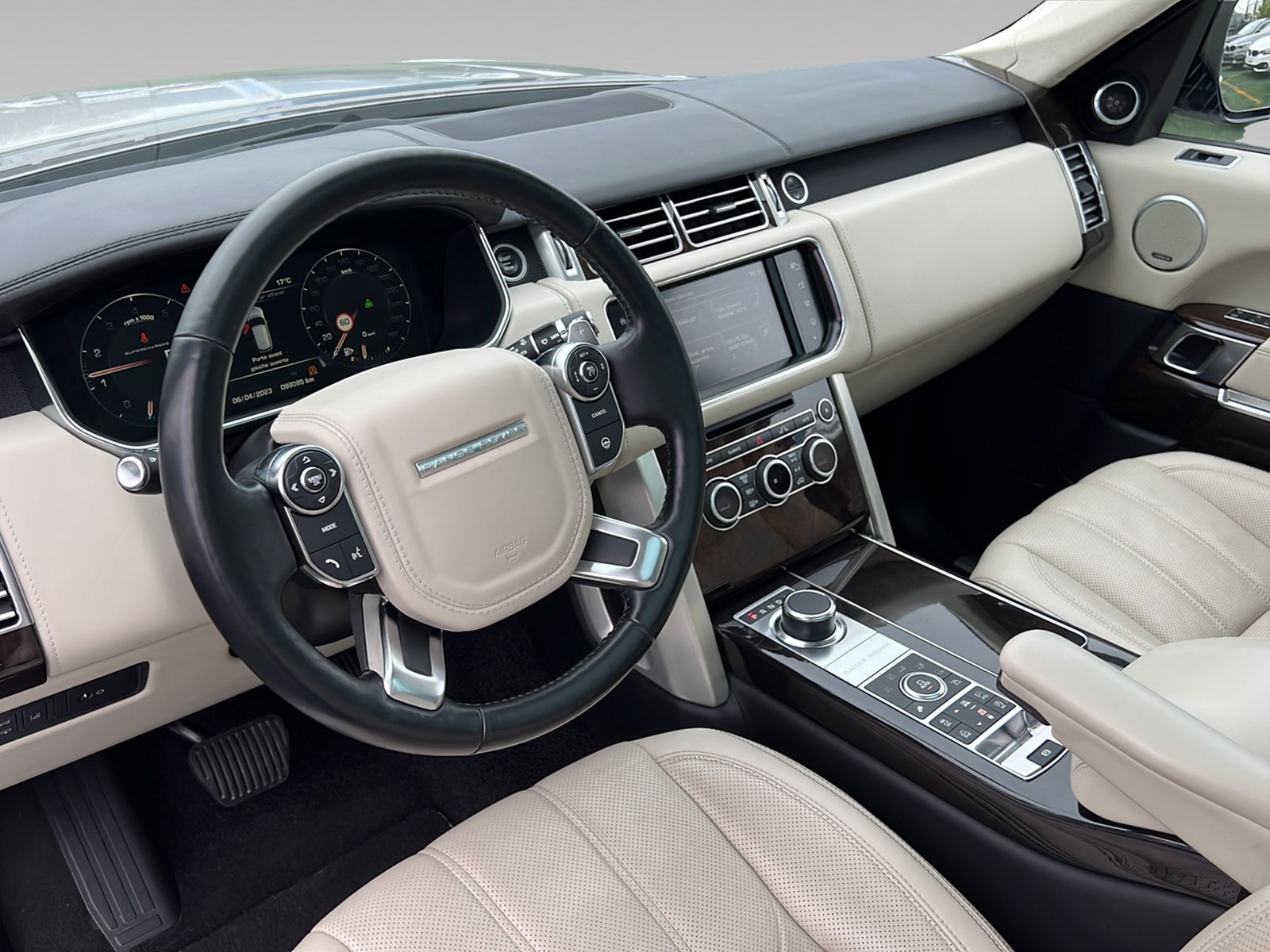 LAND ROVER Range Rover LWB 5.0 V8 SC Autobiography Automatic-image-8