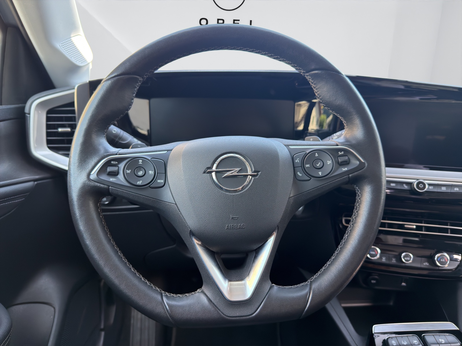 OPEL Mokka 1.2 T 130 Elegance-image-16