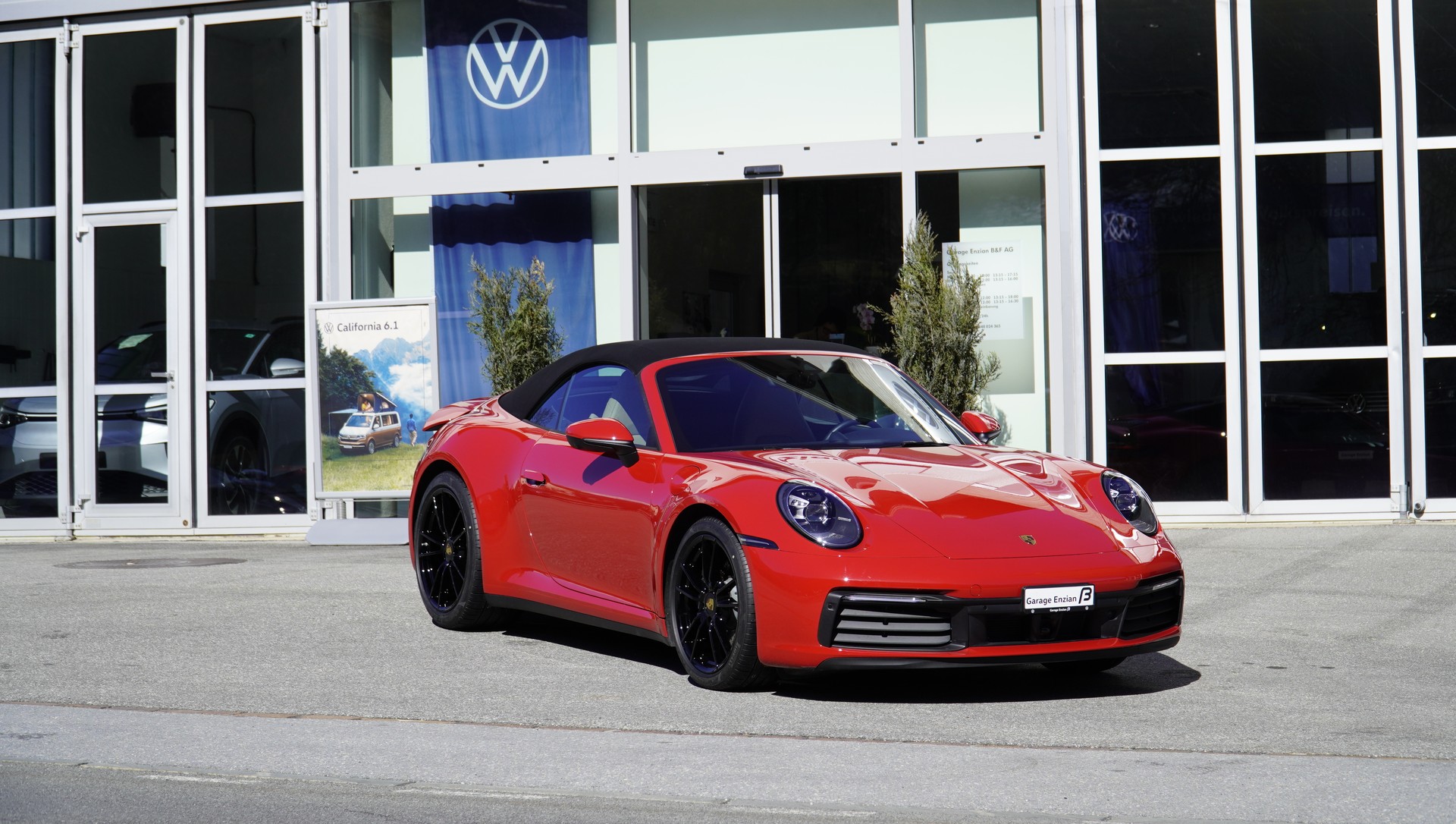 PORSCHE 911 Carrera 4 Cabriolet PDK-image-1