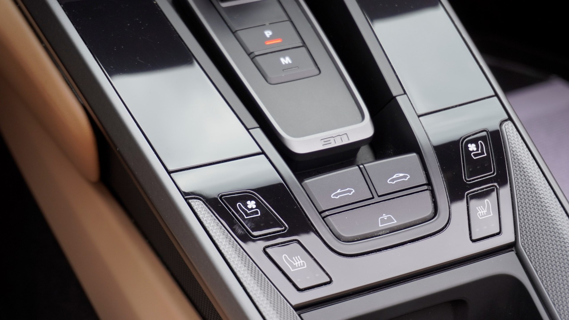 PORSCHE 911 Carrera 4 Cabriolet PDK-image-9