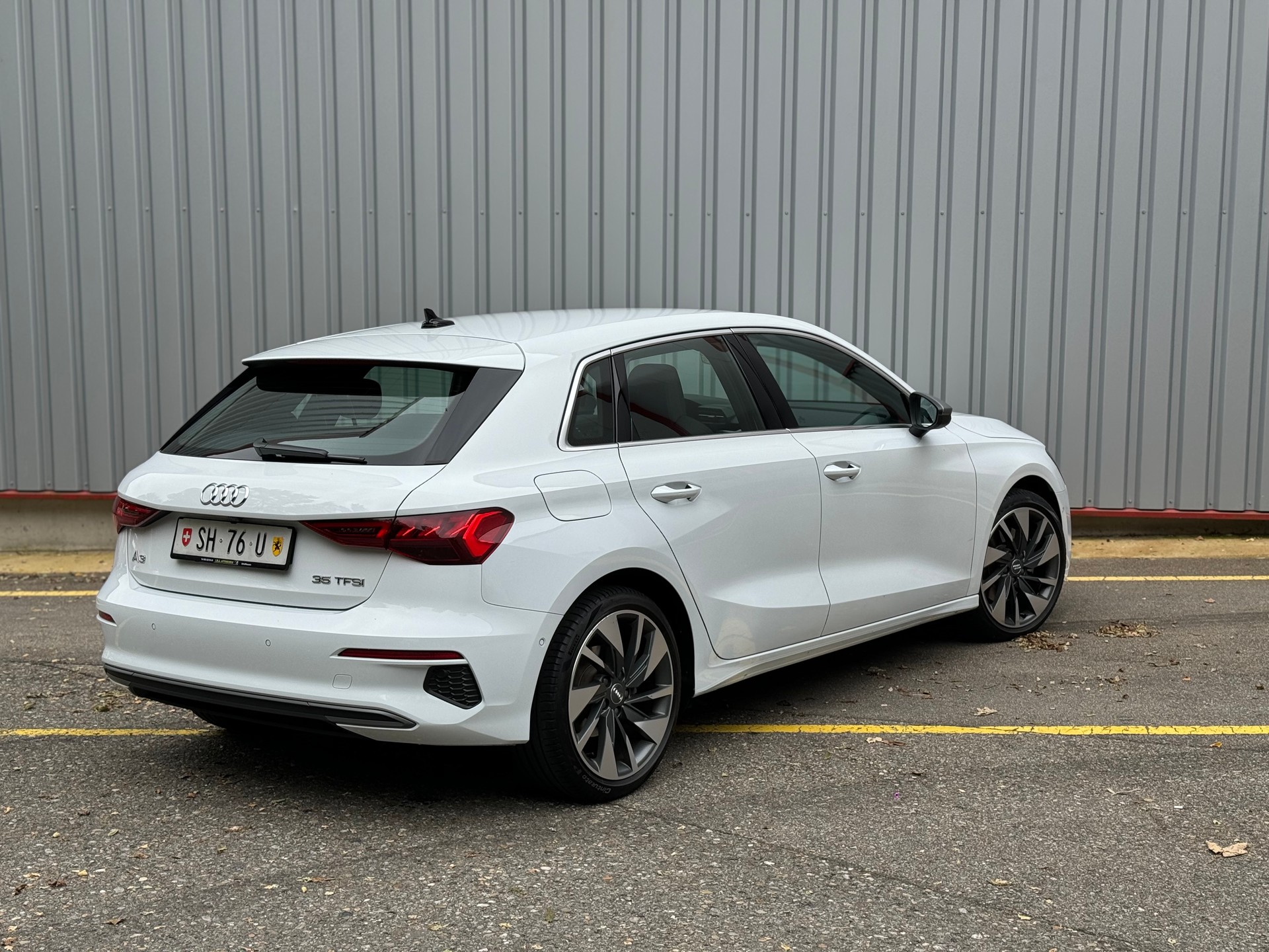 AUDI A3 Sportback 35 TFSI S line Attraction-image-7