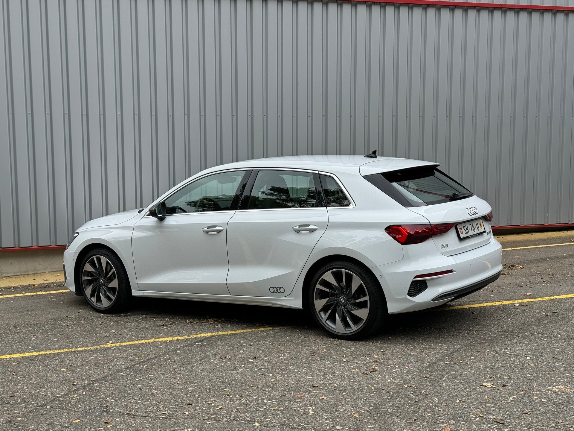 AUDI A3 Sportback 35 TFSI S line Attraction-image-6