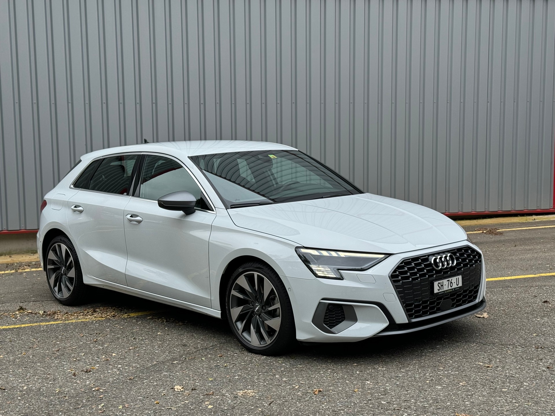 AUDI A3 Sportback 35 TFSI S line Attraction-image-4