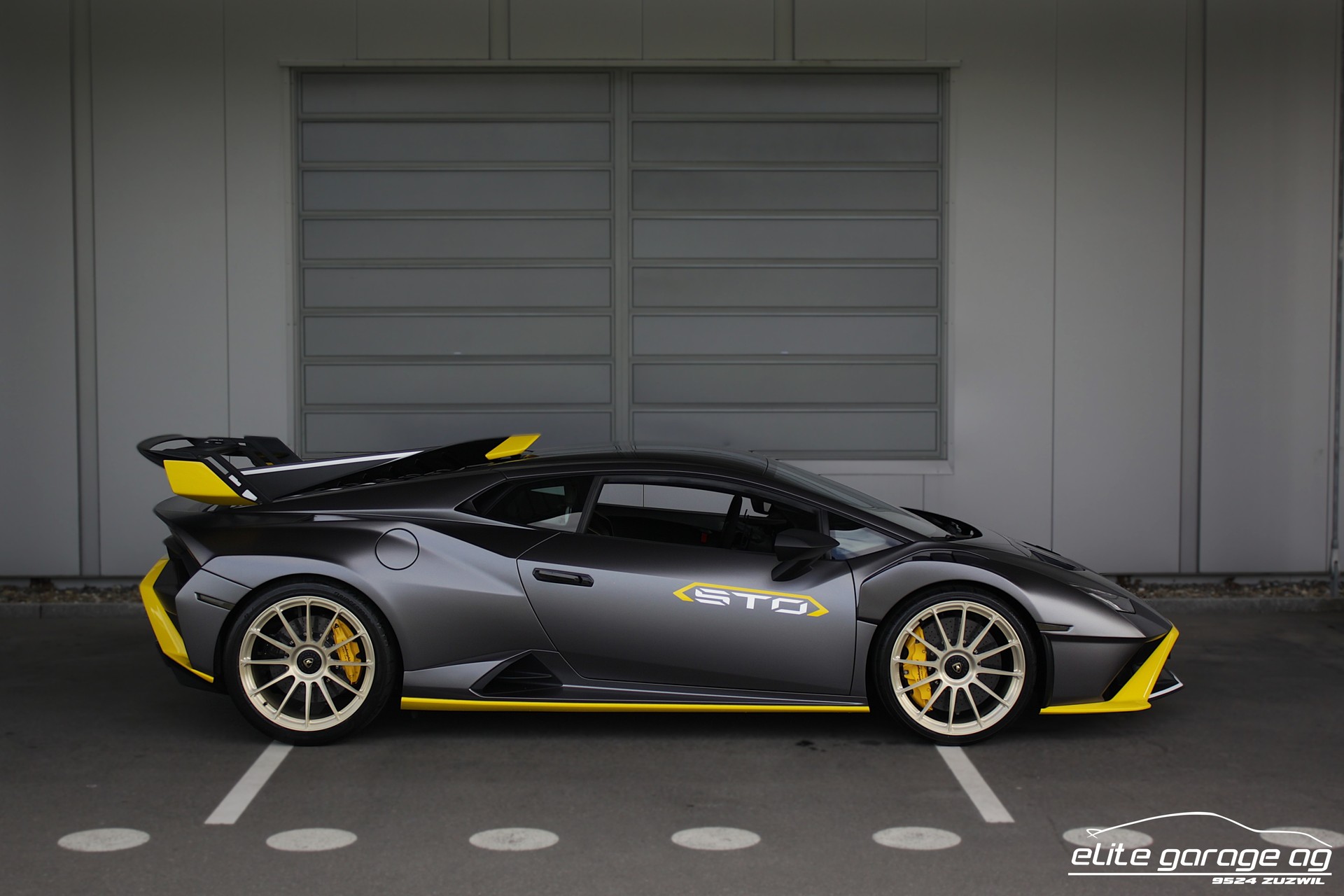 LAMBORGHINI Huracan STO Coupé DCT RWD-image-5
