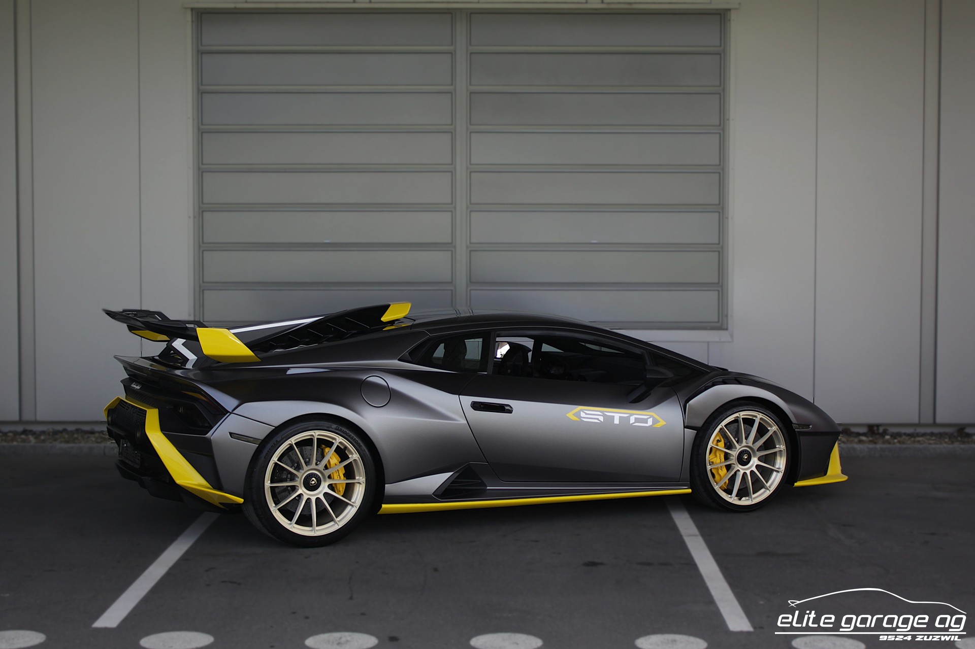 LAMBORGHINI Huracan STO Coupé DCT RWD-image-4