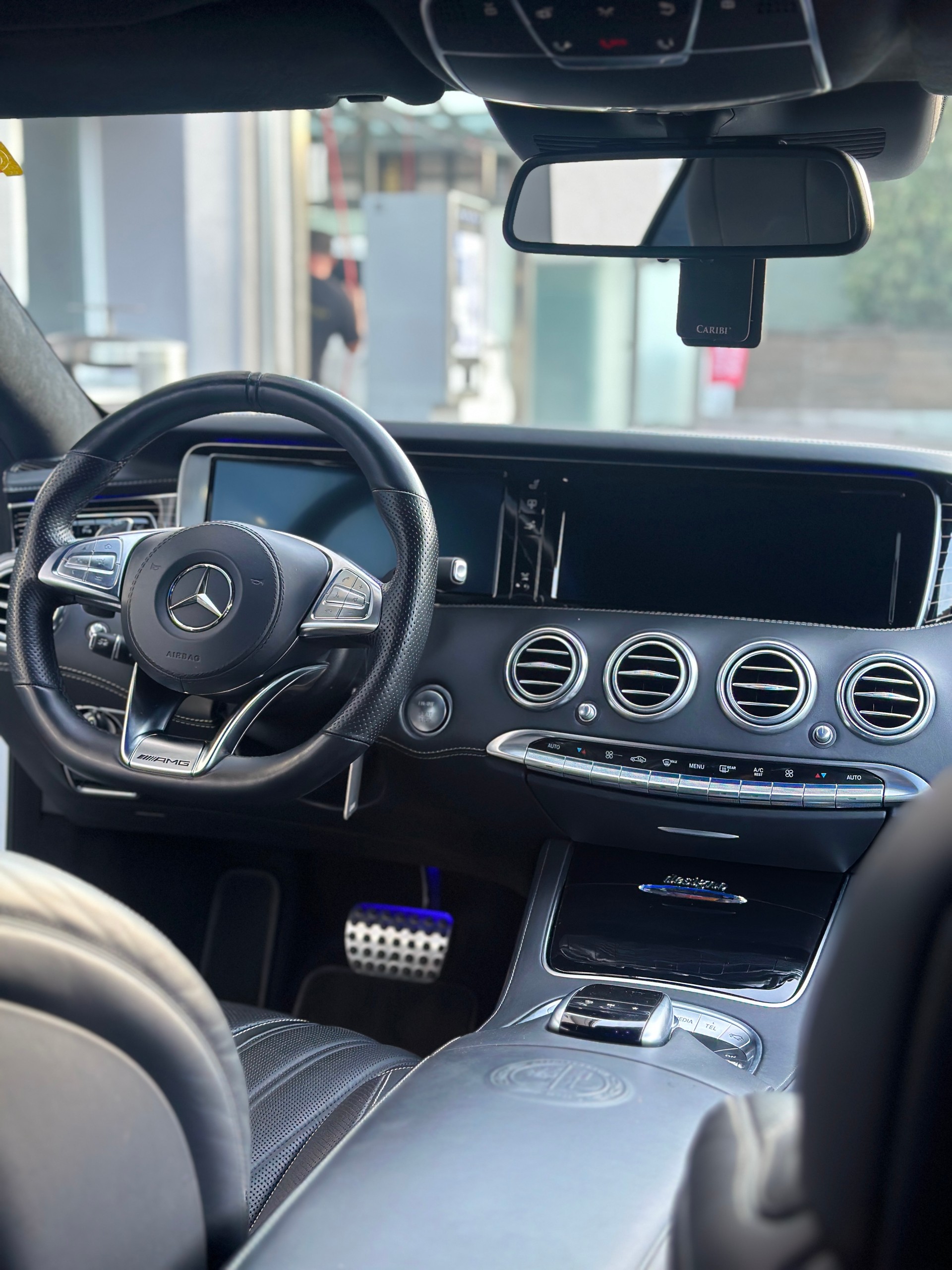 MERCEDES-BENZ S 63 AMG Coupé 4Matic Speedshift MCT-image-5
