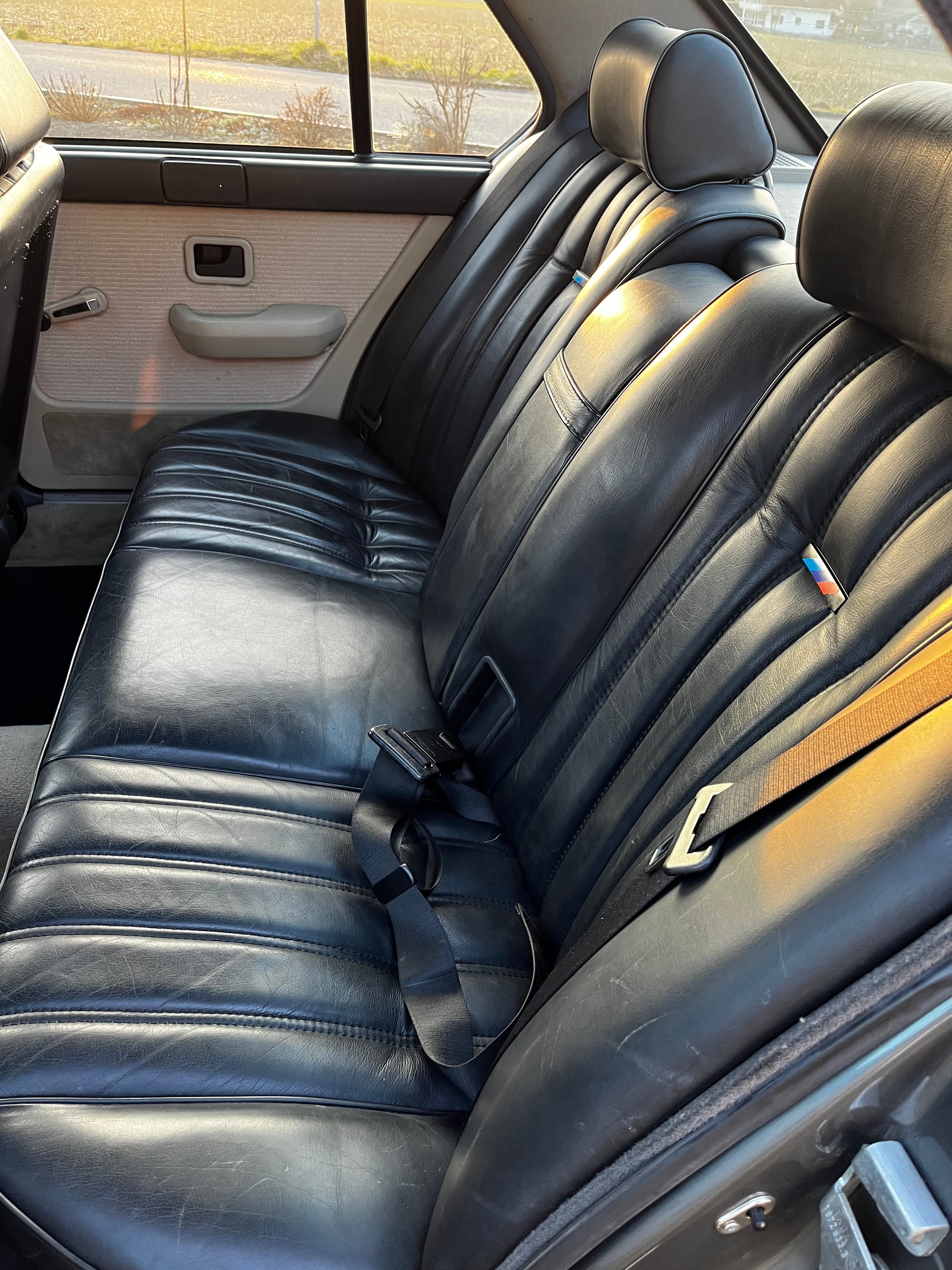 BMW 520i Edition-image-5