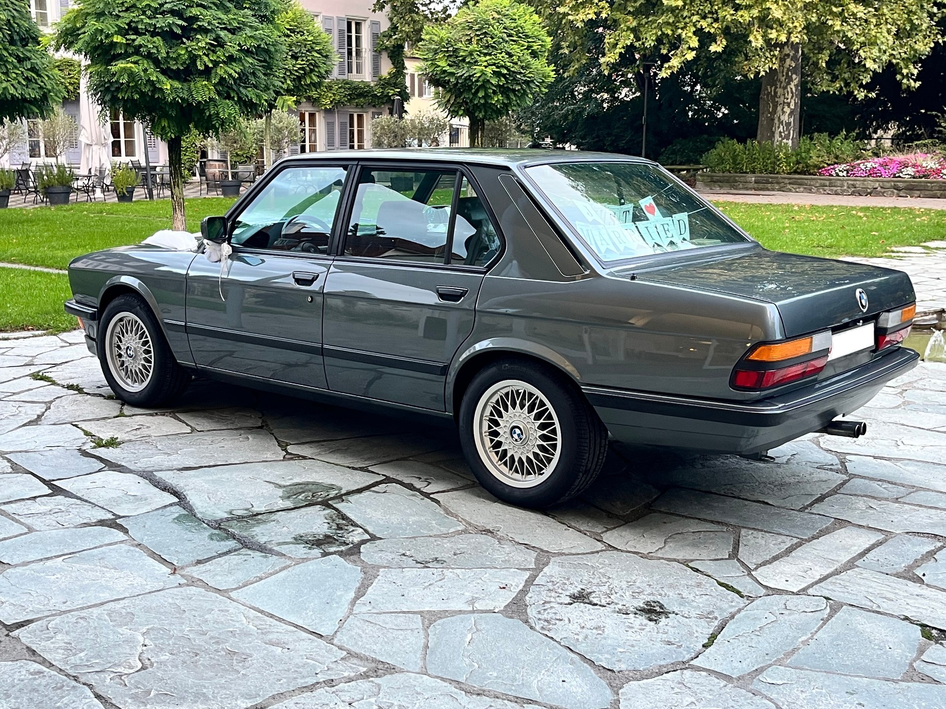 BMW 520i Edition-image-1