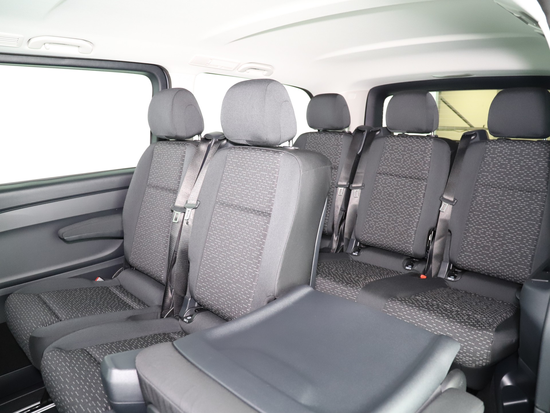 MERCEDES-BENZ Vito 119 CDI Lang Select Tourer 4Matic9G-Tronic-image-11