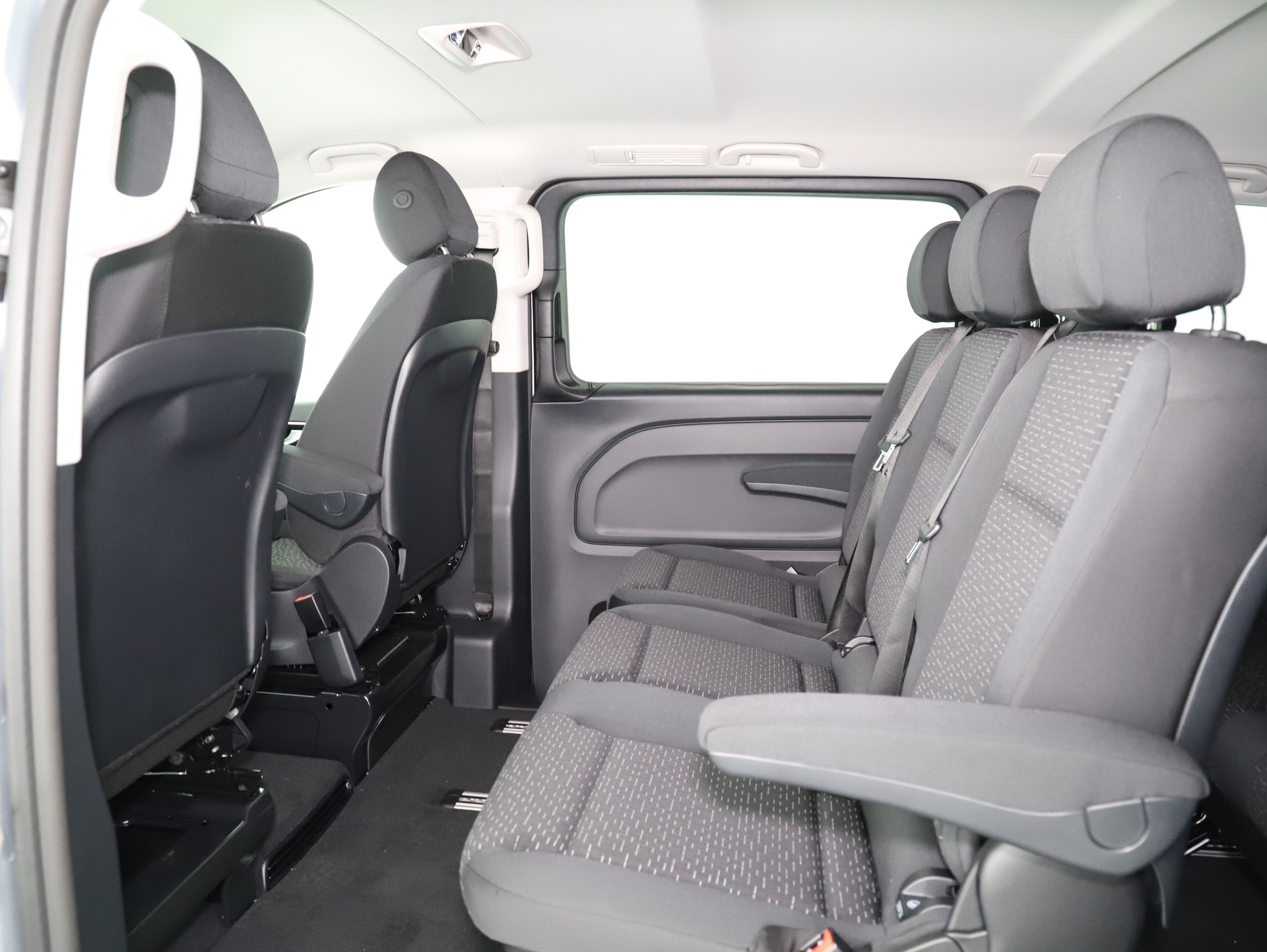 MERCEDES-BENZ Vito 119 CDI Lang Select Tourer 4Matic9G-Tronic-image-9