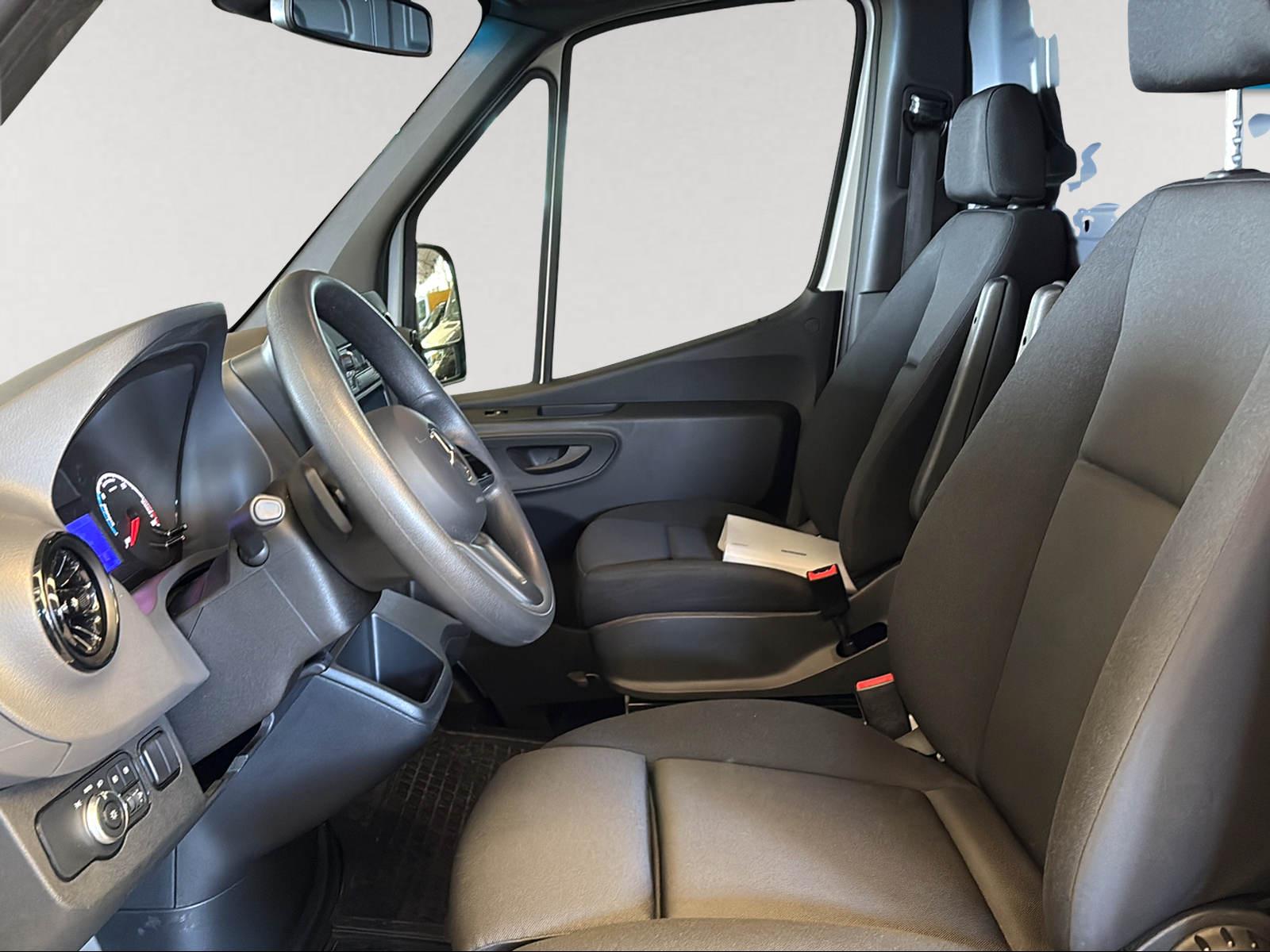 MERCEDES-BENZ eSprinter 312 35kWh Standard-image-2