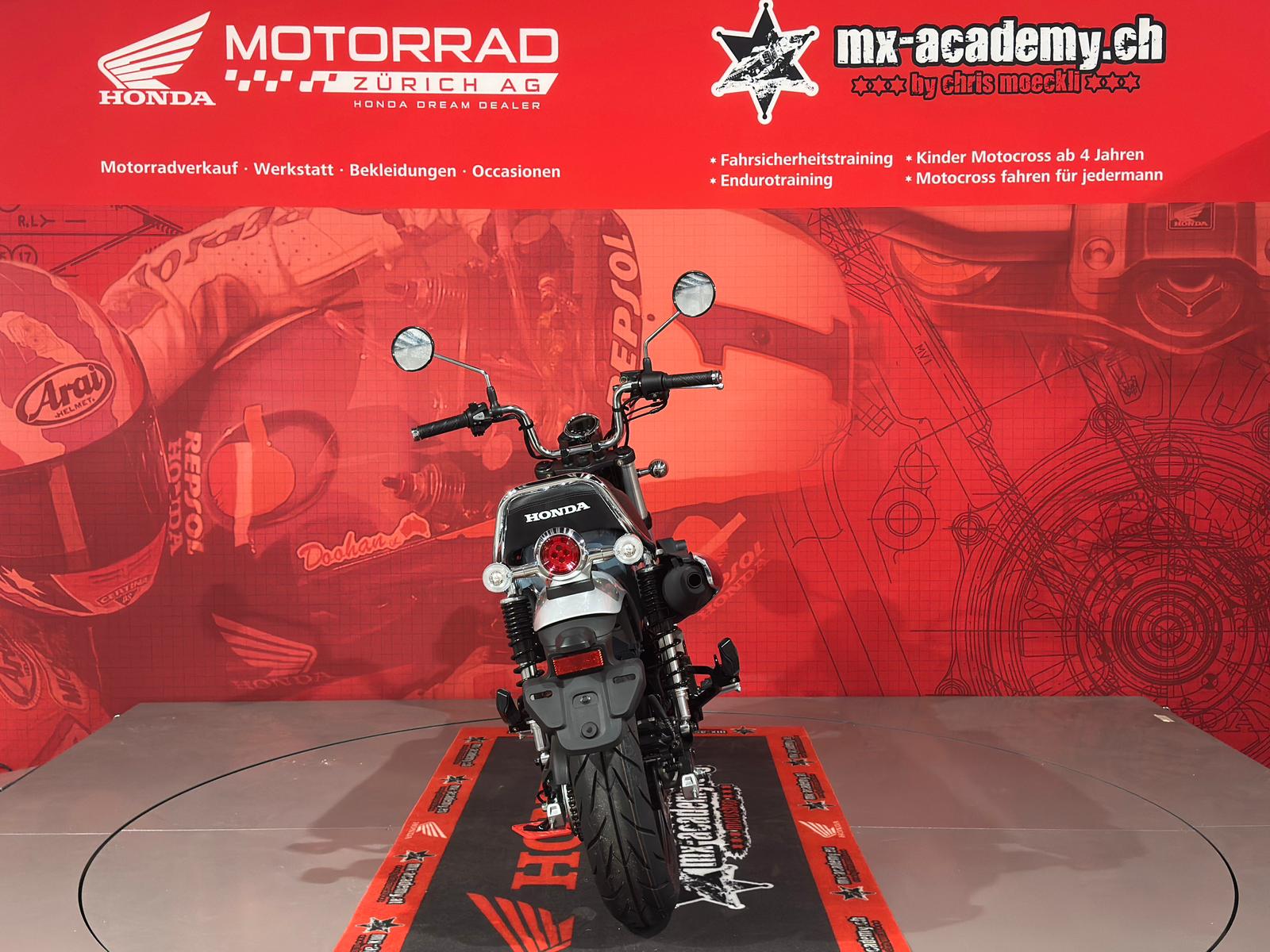 HONDA St 125 Dax*Neufahrzeug**Pearl Cadet Grey-image-4
