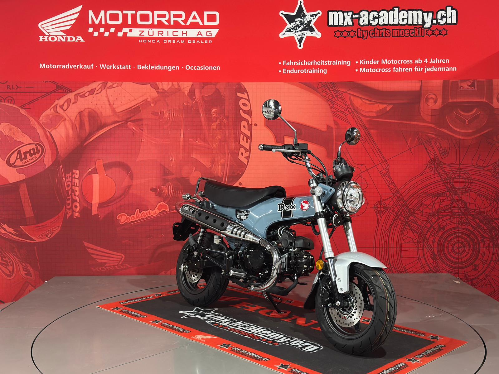 HONDA St 125 Dax*Neufahrzeug**Pearl Cadet Grey-showroom-element-2