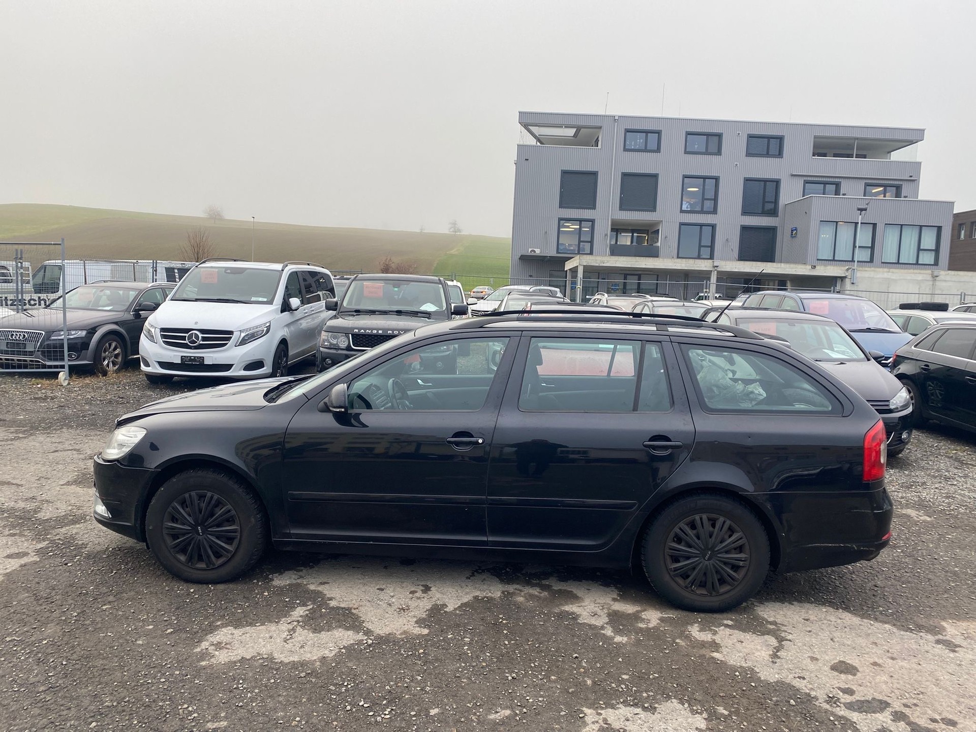 SKODA Octavia Combi 2.0 TDI Elegance DSG-image-6