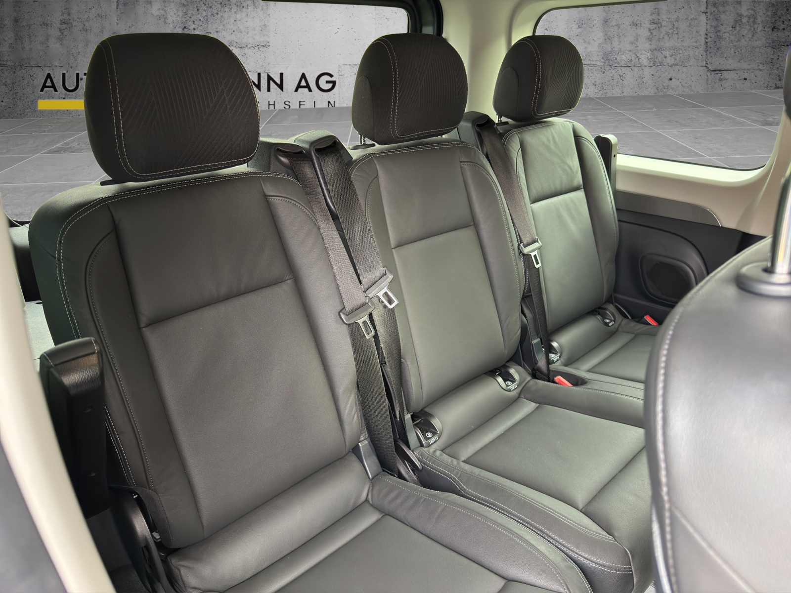 RENAULT Trafic Blue dCi 170 Spaceclass EDC-image-11