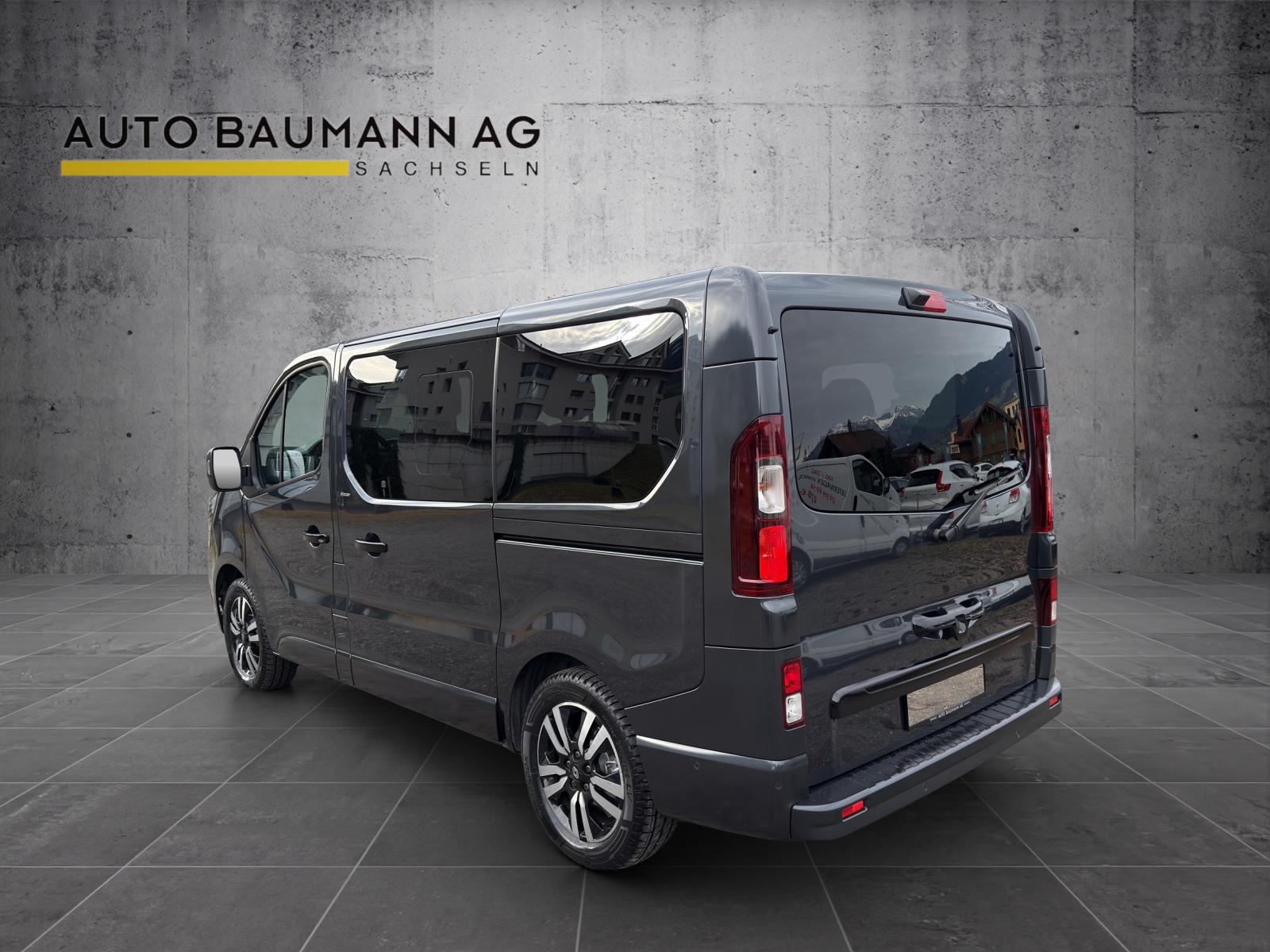 RENAULT Trafic Blue dCi 170 Spaceclass EDC-image-4