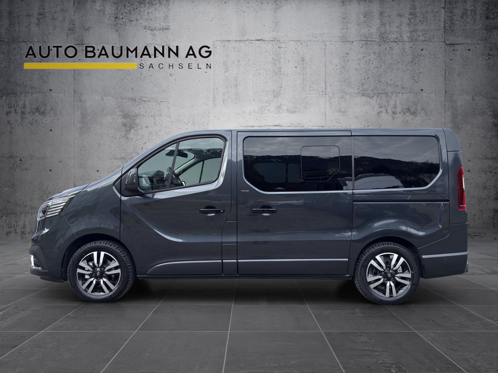 RENAULT Trafic Blue dCi 170 Spaceclass EDC-image-7
