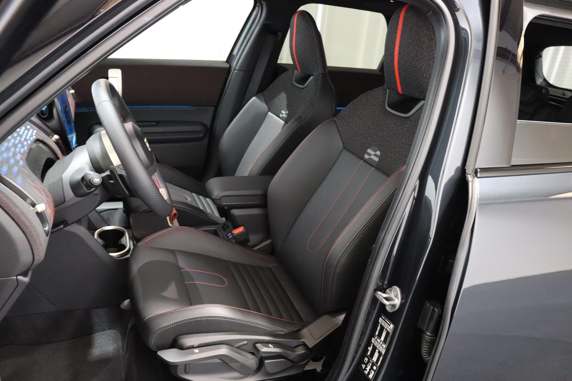 MINI Countryman U25 2.0i S SDKG ALL4-image-5