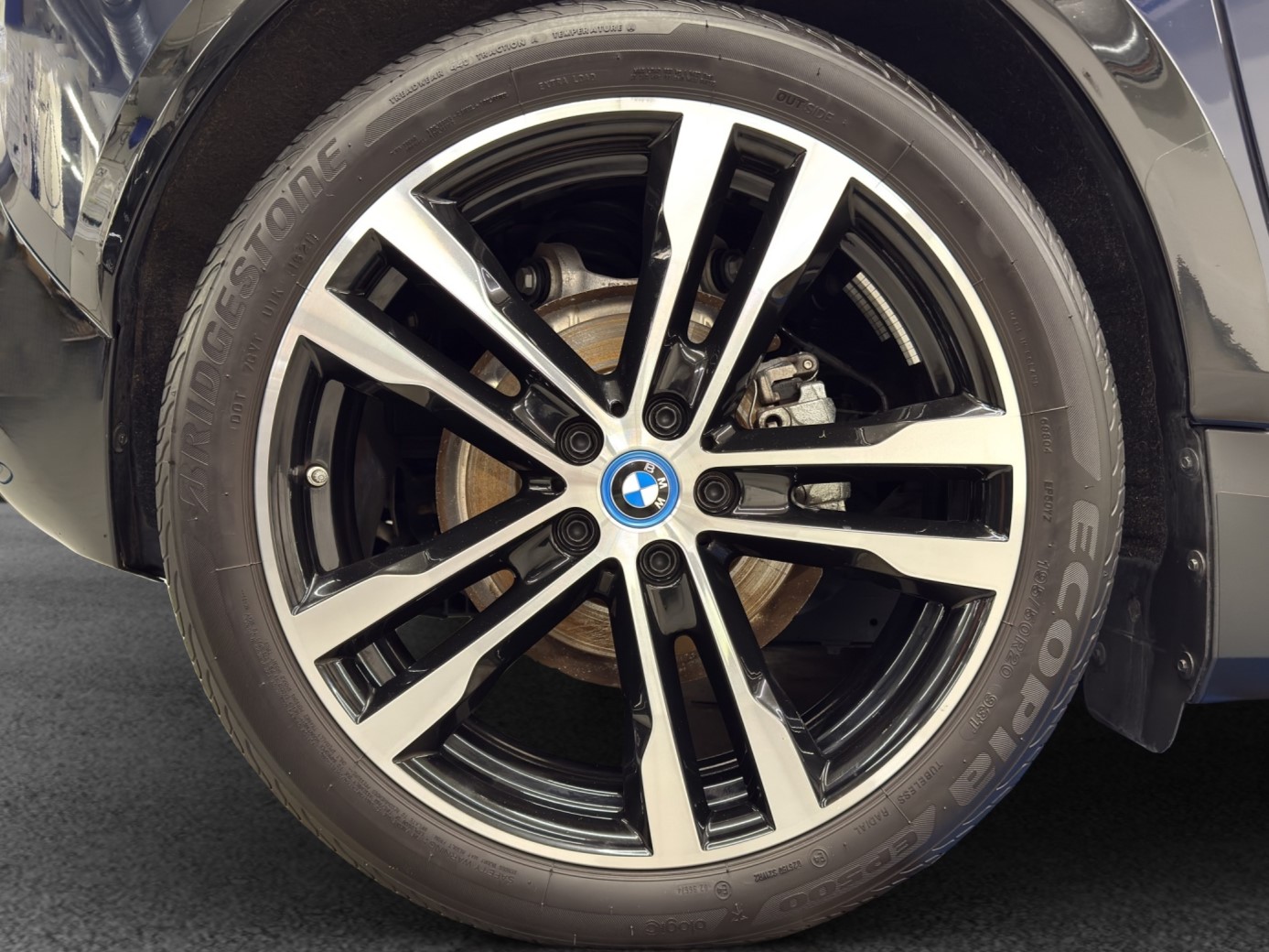 BMW i3s (120Ah)-image-10