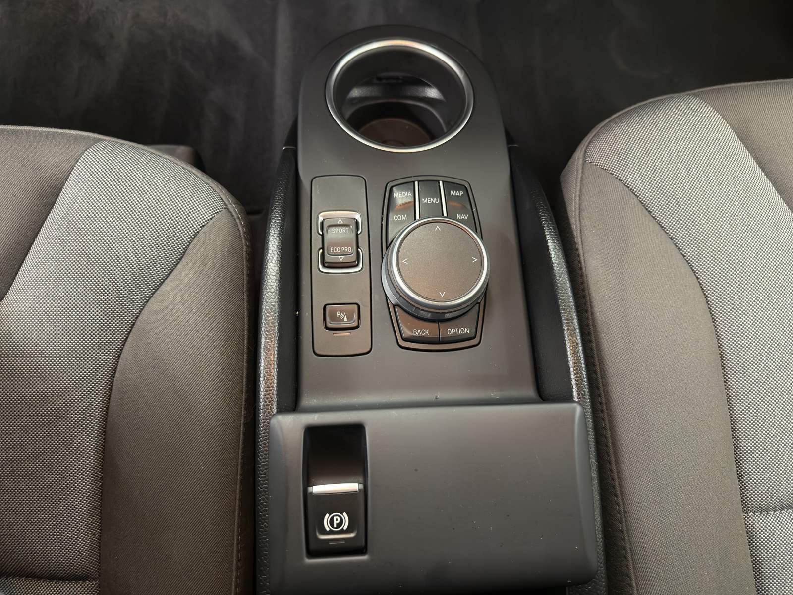 BMW i3s (120Ah)-image-16