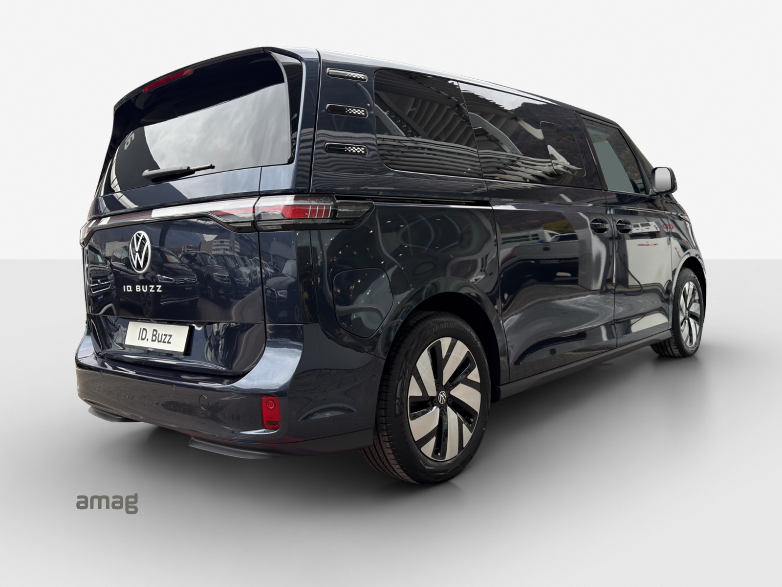 VW ID.Buzz LWB Pro-image-4