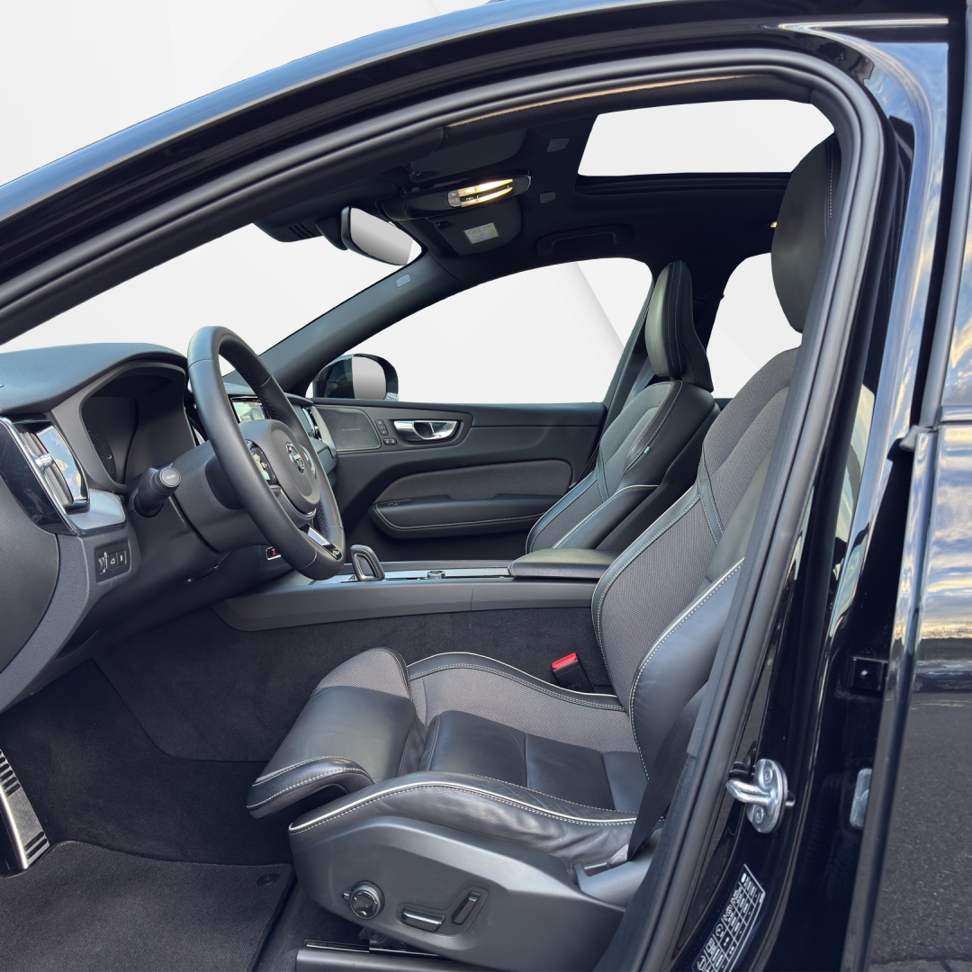 VOLVO XC60 T6 eAWD R-Design Geartronic-image-8