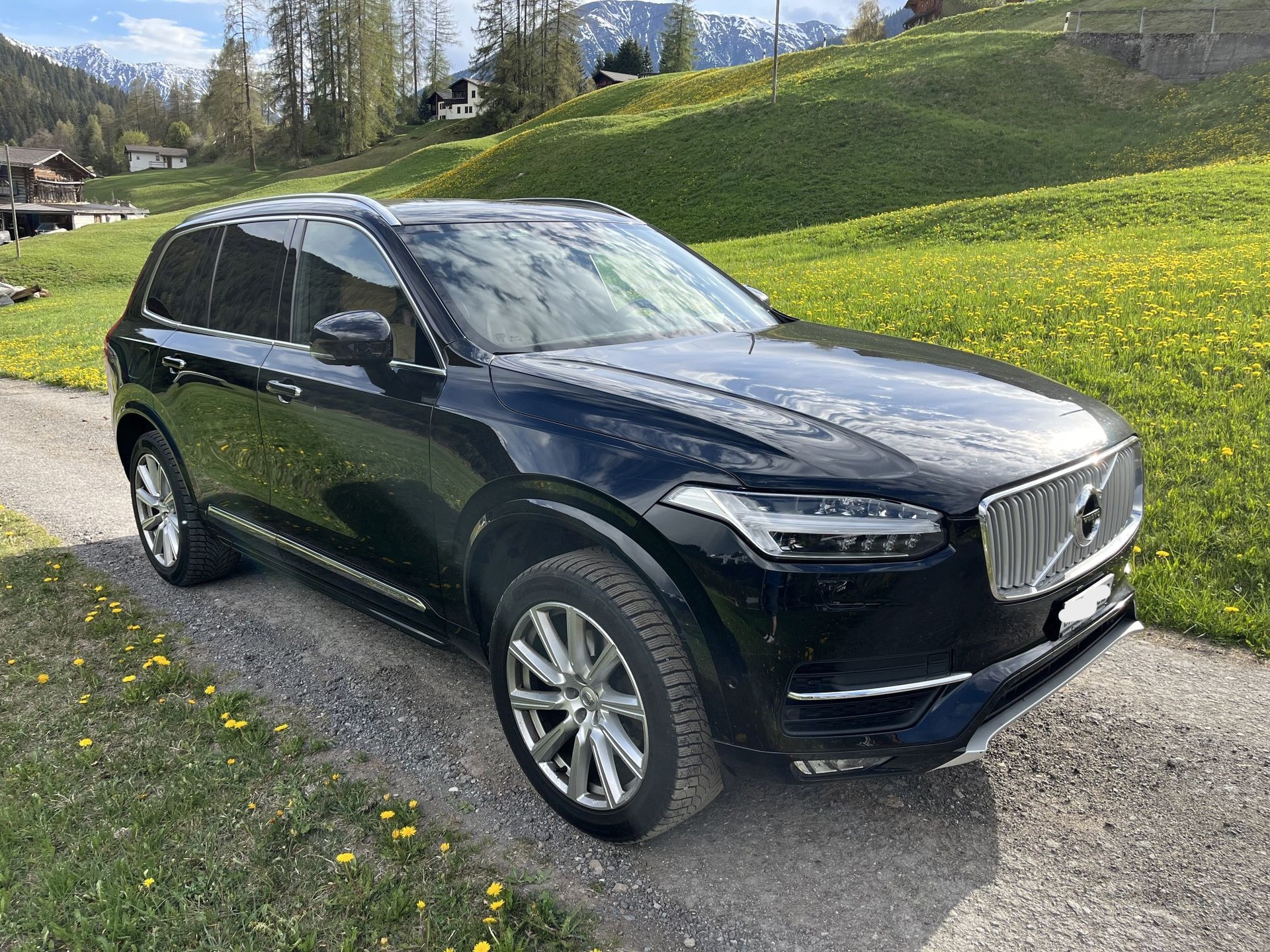 VOLVO XC90 D5 AWD First Edition Geartronic-image-2