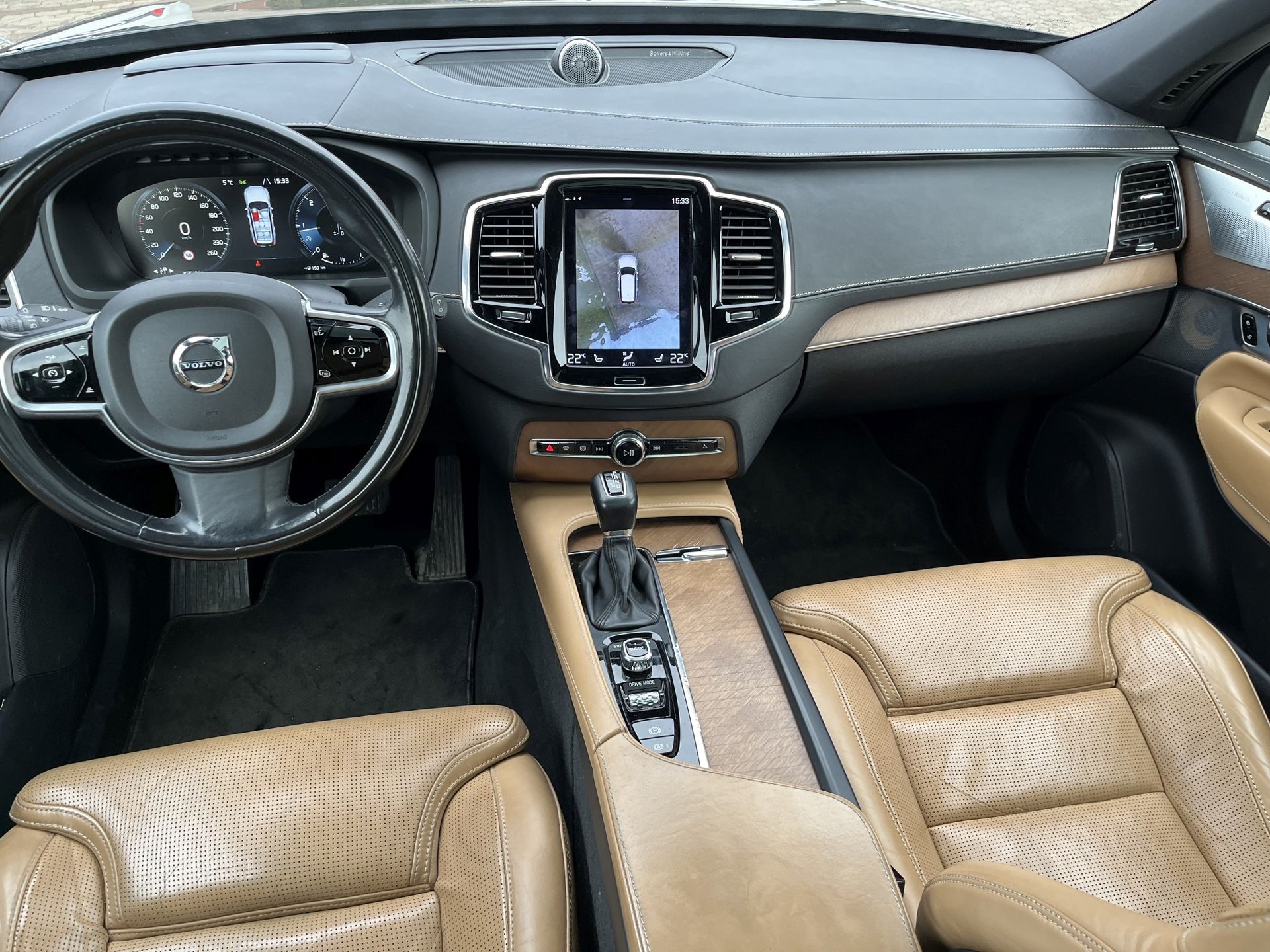 VOLVO XC90 D5 AWD First Edition Geartronic-image-5