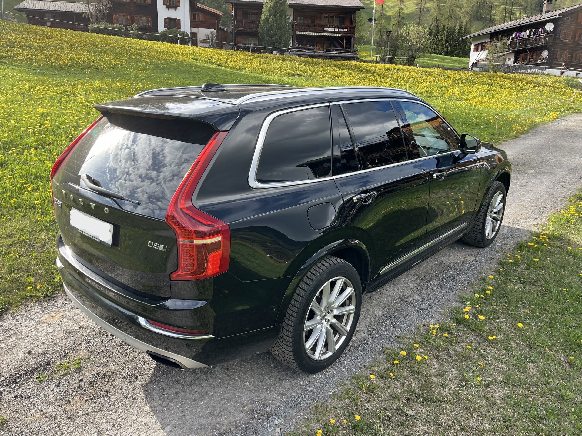 VOLVO XC90 D5 AWD First Edition Geartronic-image-3