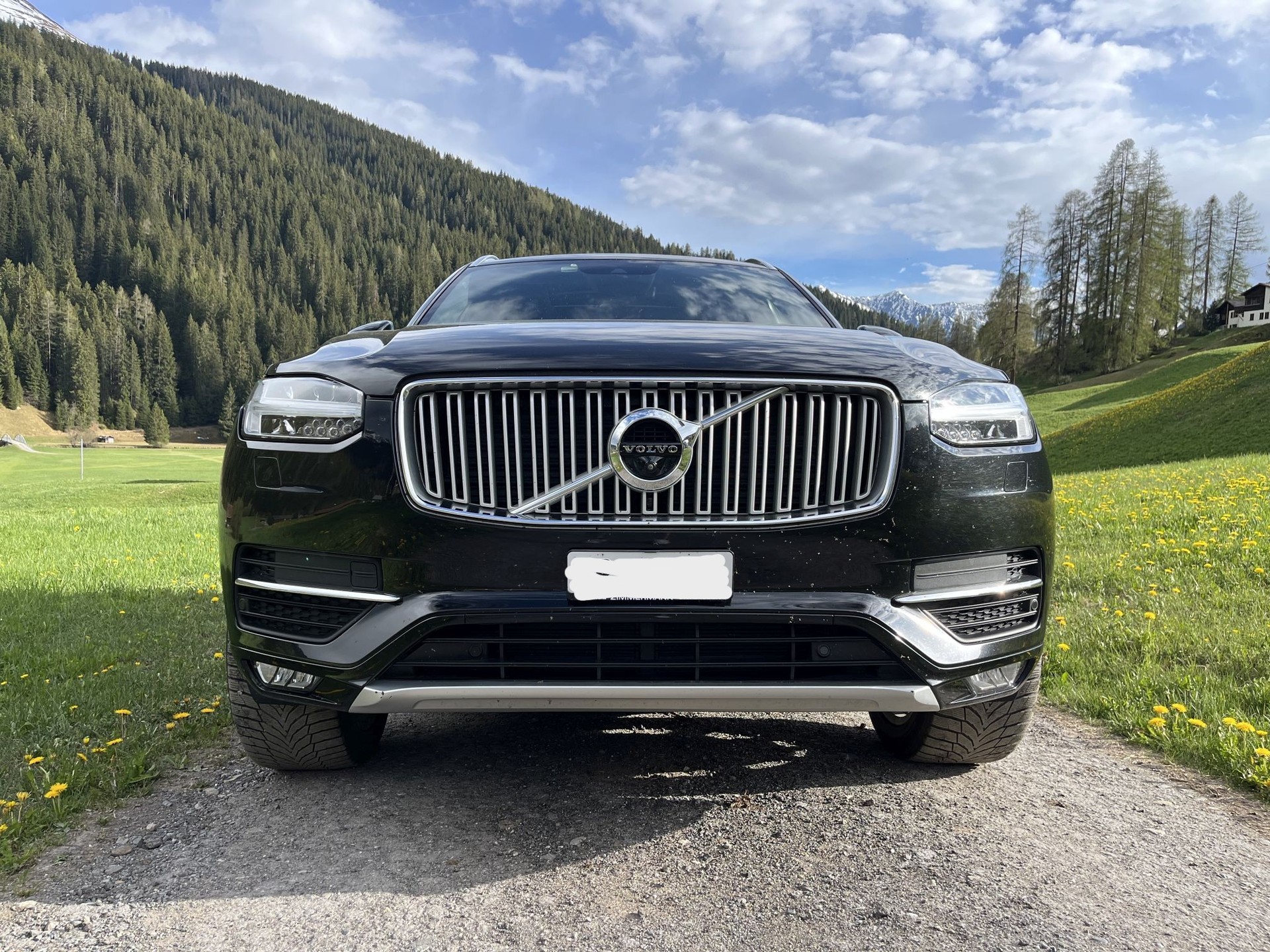 VOLVO XC90 D5 AWD First Edition Geartronic-image-4