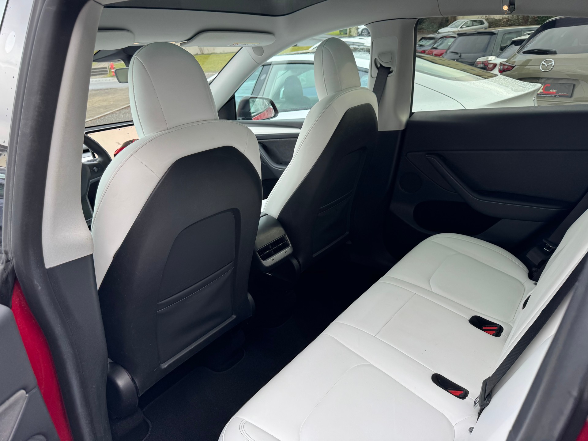 TESLA Model Y Long Range-image-8