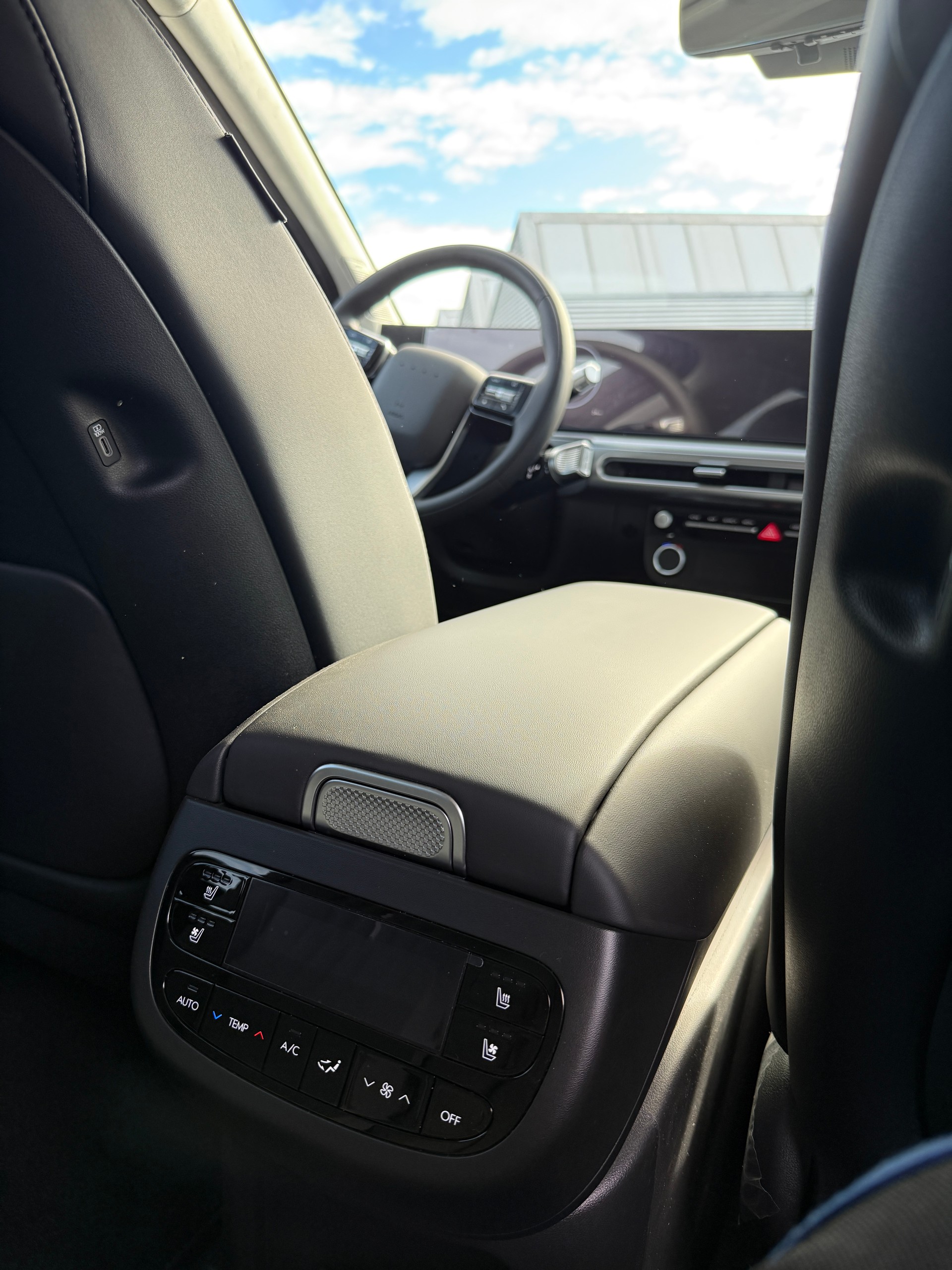 HYUNDAI IONIQ 9 Vertex Calligraphy-image-11