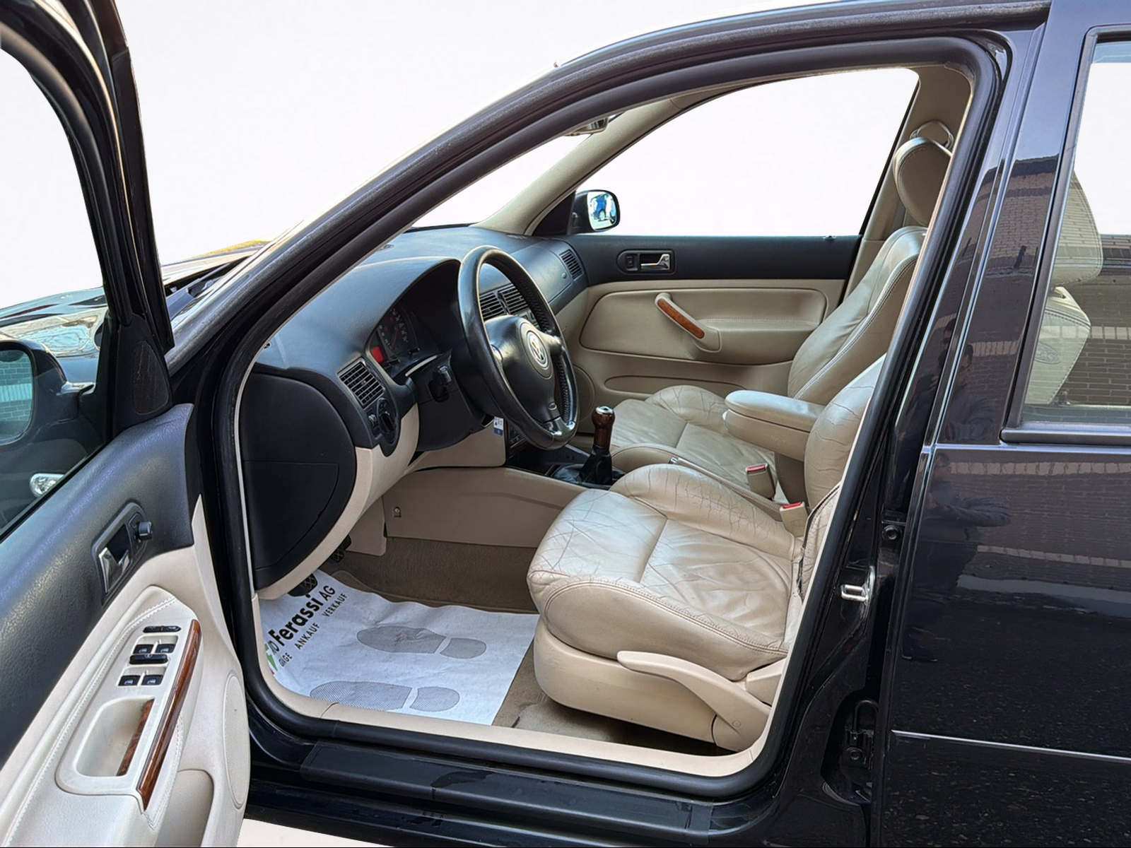 VW Golf 2.8 Highline 4Motion-image-10
