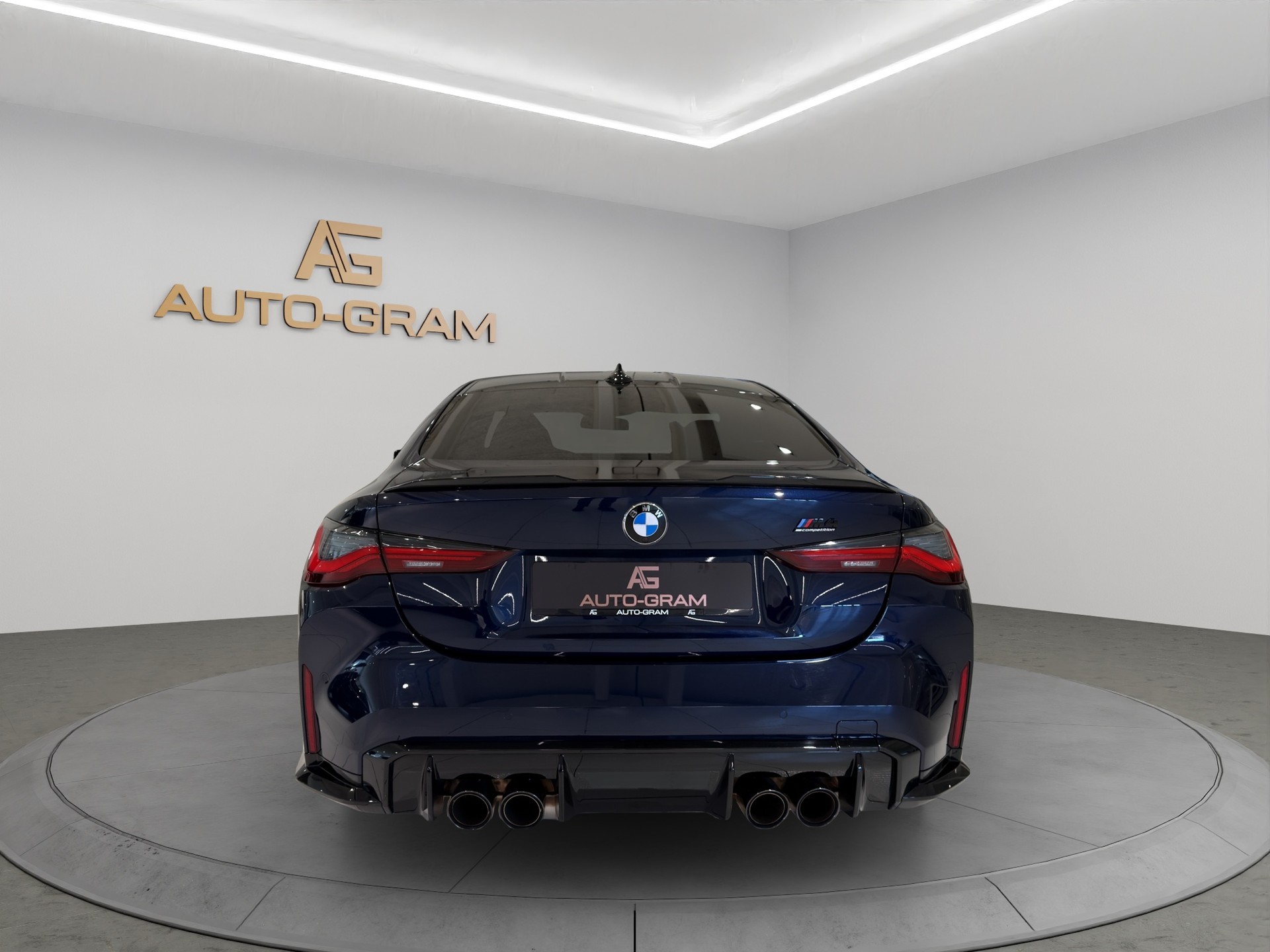 BMW M4 Coupé Competition M xDrive-image-3