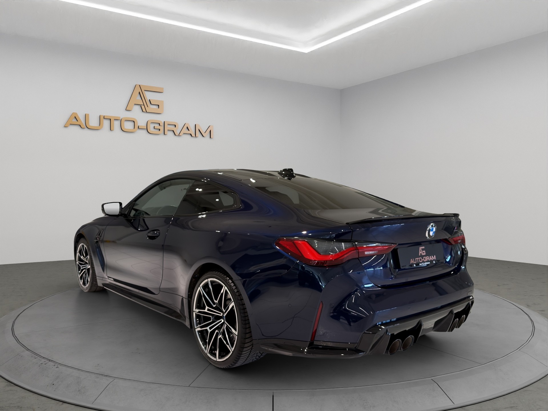 BMW M4 Coupé Competition M xDrive-image-2