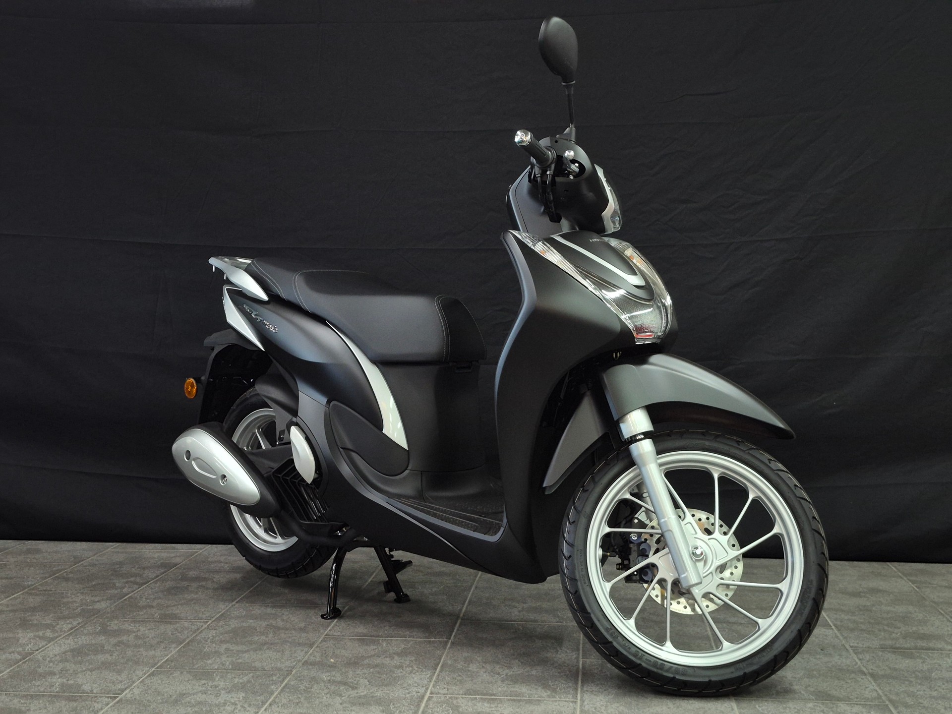 HONDA SH 125 i Mode-showroom-element-1