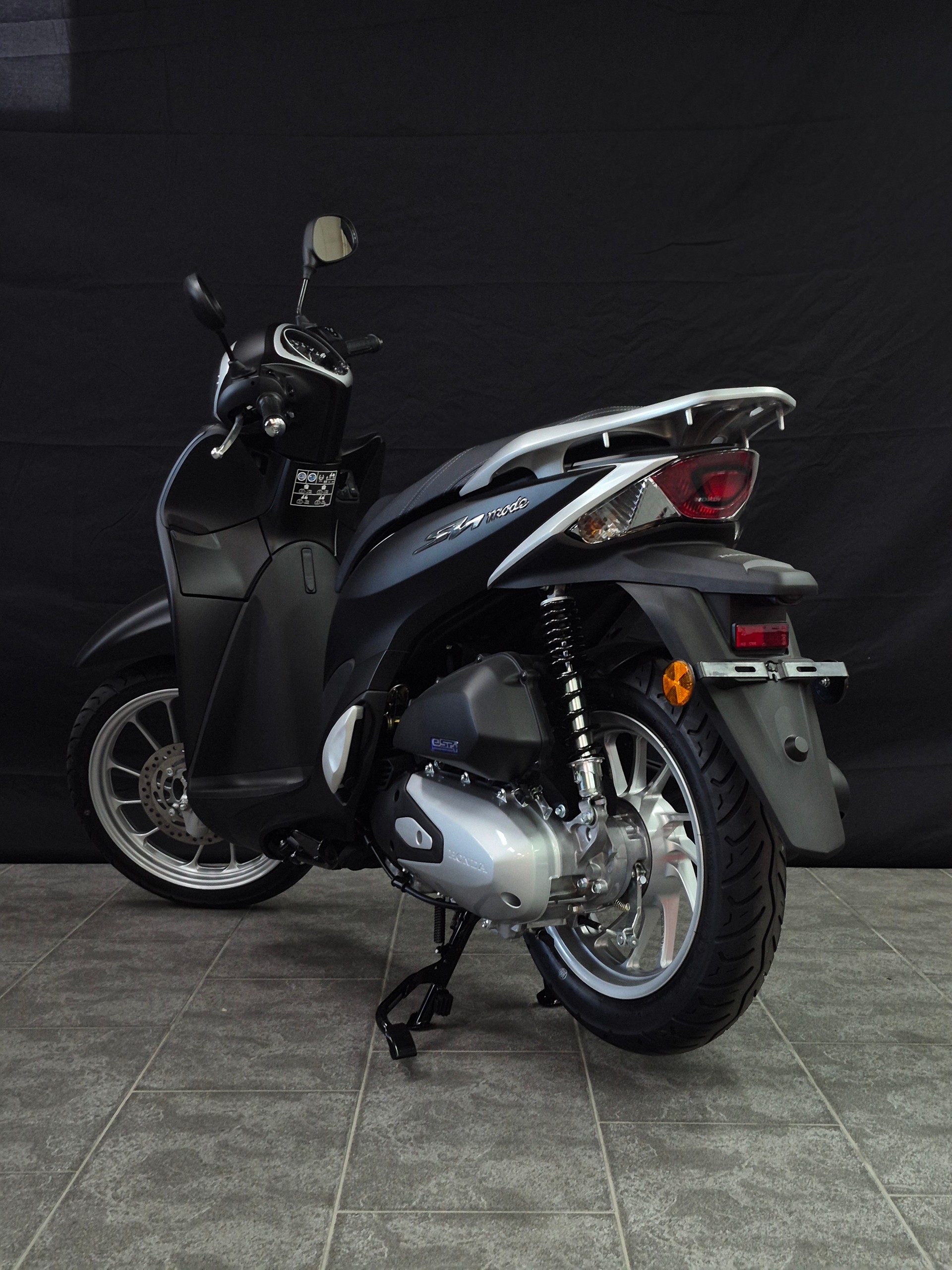 HONDA SH 125 i Mode-showroom-element-3