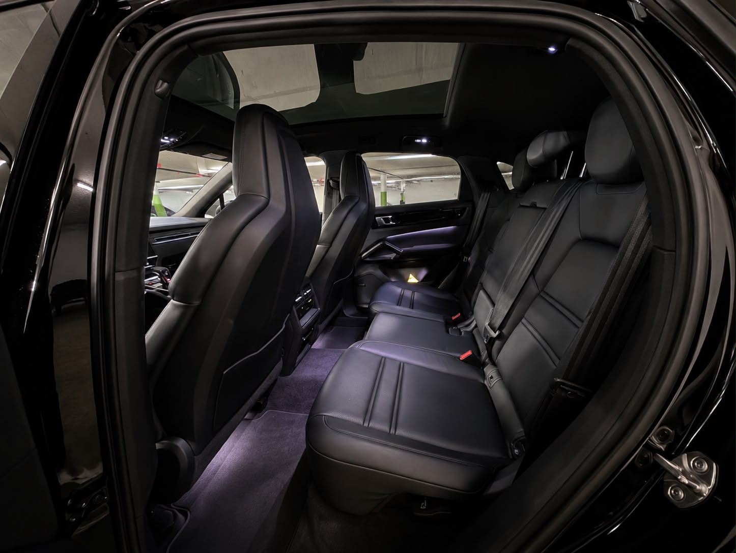 PORSCHE Cayenne Coupé E-Hybrid-image-4