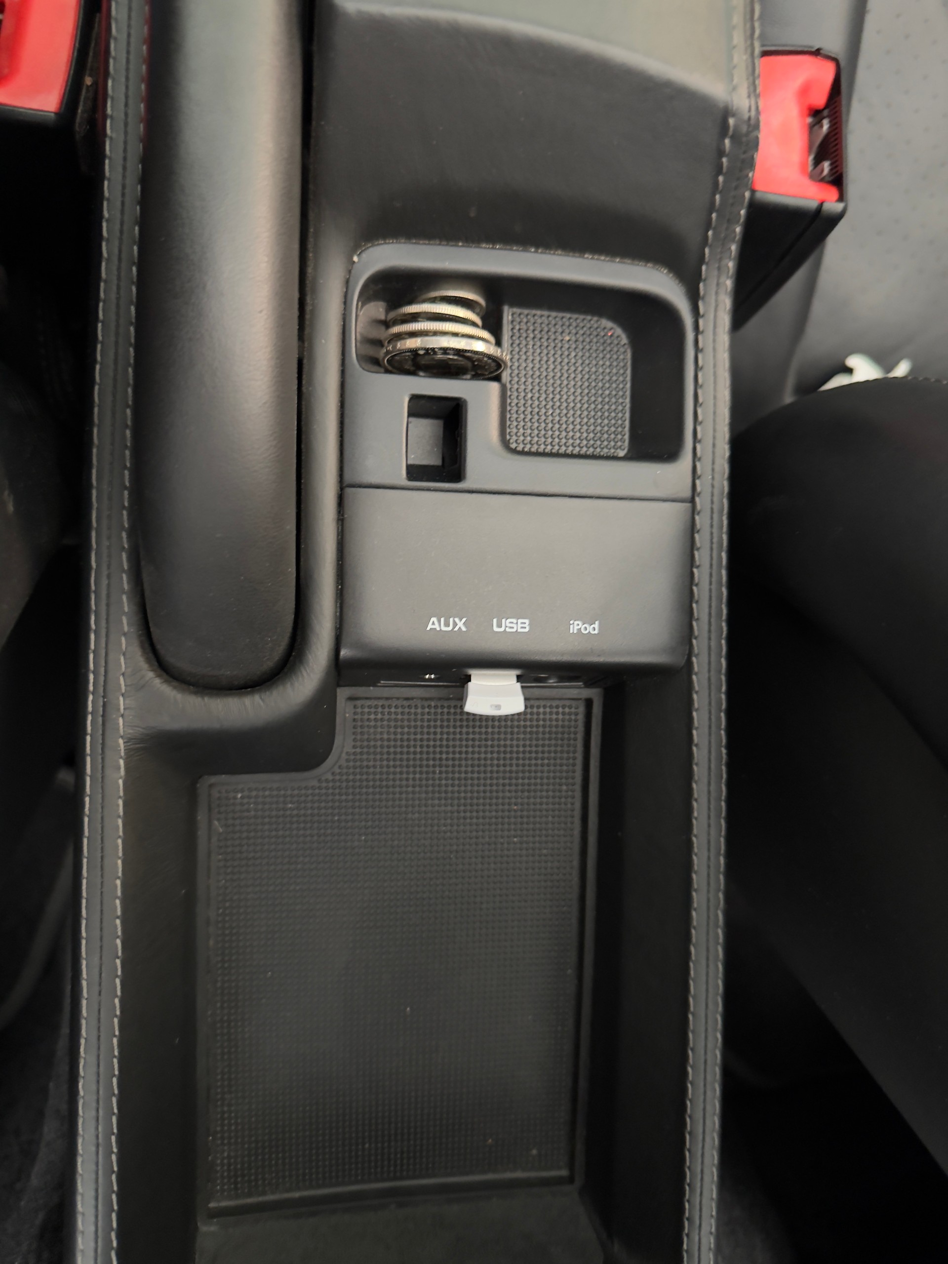 PORSCHE 911 Cabrio Turbo-image-12
