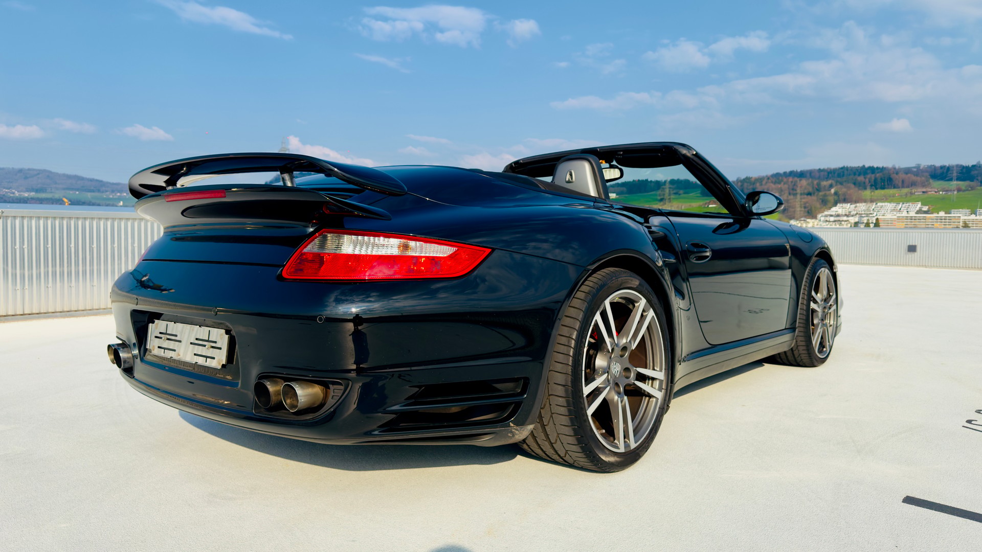 PORSCHE 911 Cabrio Turbo-image-2