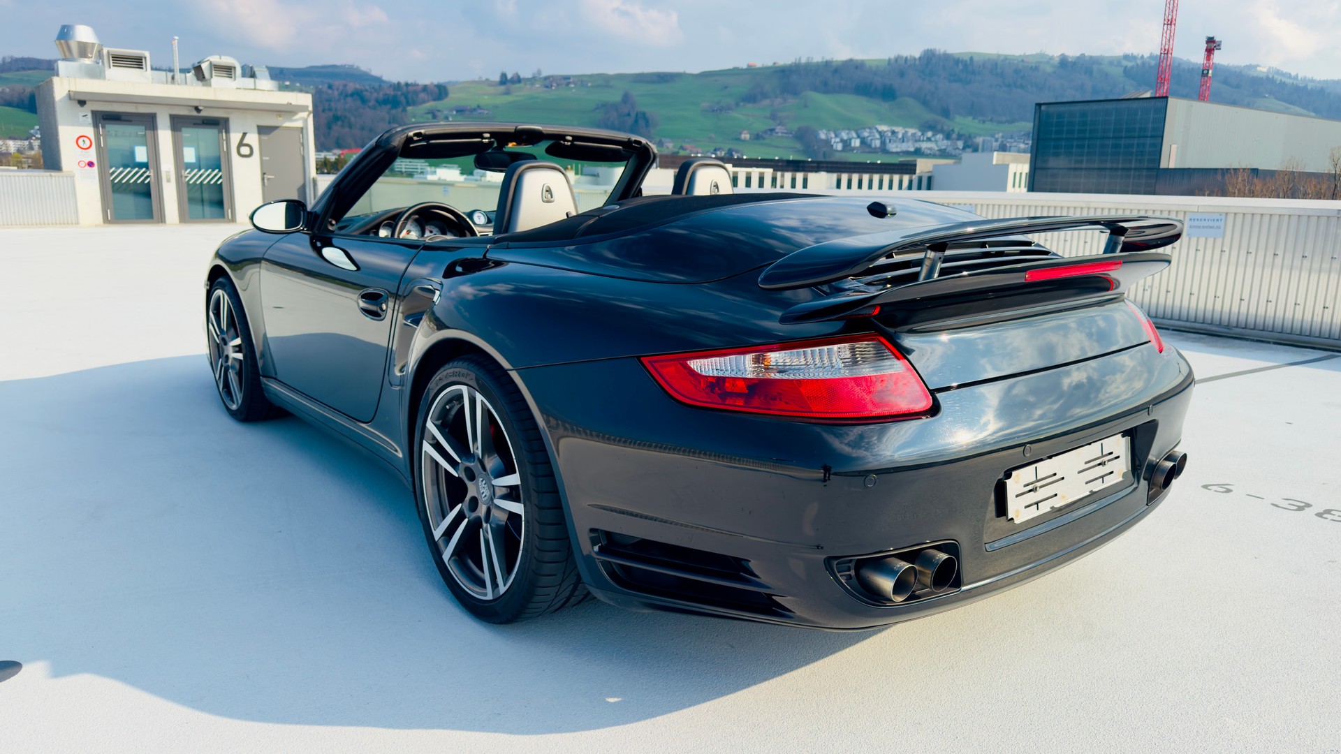 PORSCHE 911 Cabrio Turbo-image-3