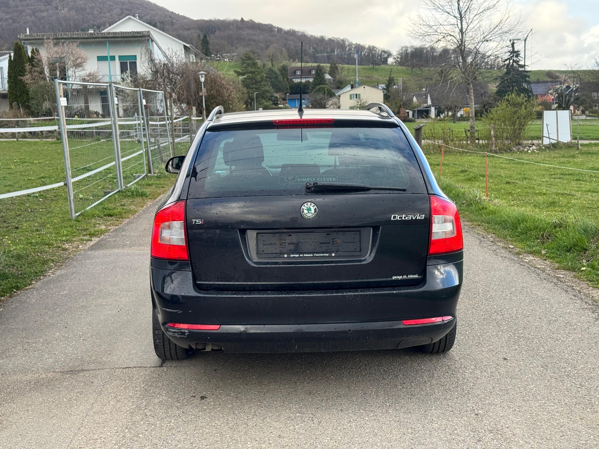 SKODA Octavia Combi 1.8 TSI Elegance-image-4