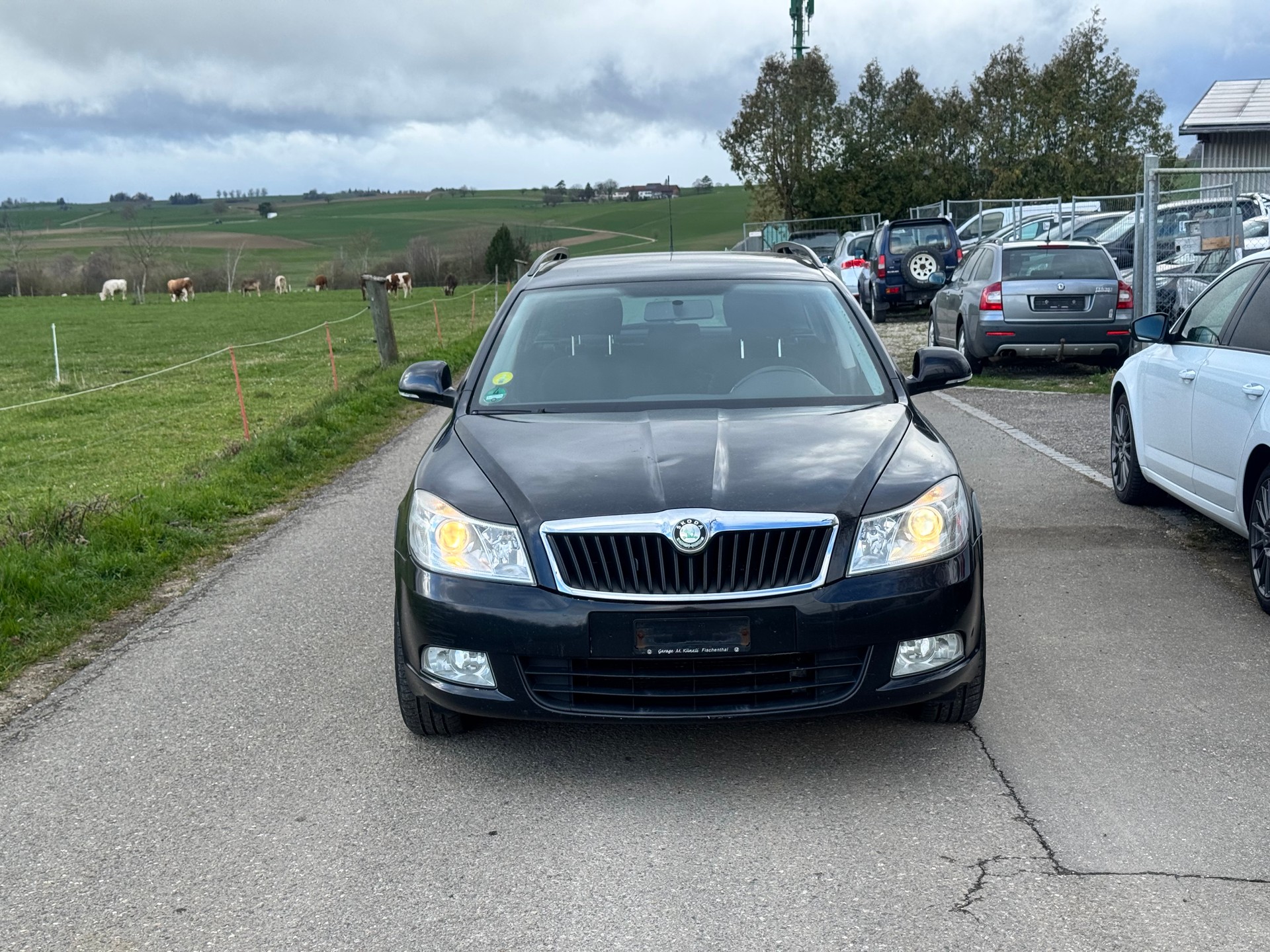 SKODA Octavia Combi 1.8 TSI Elegance-image-1