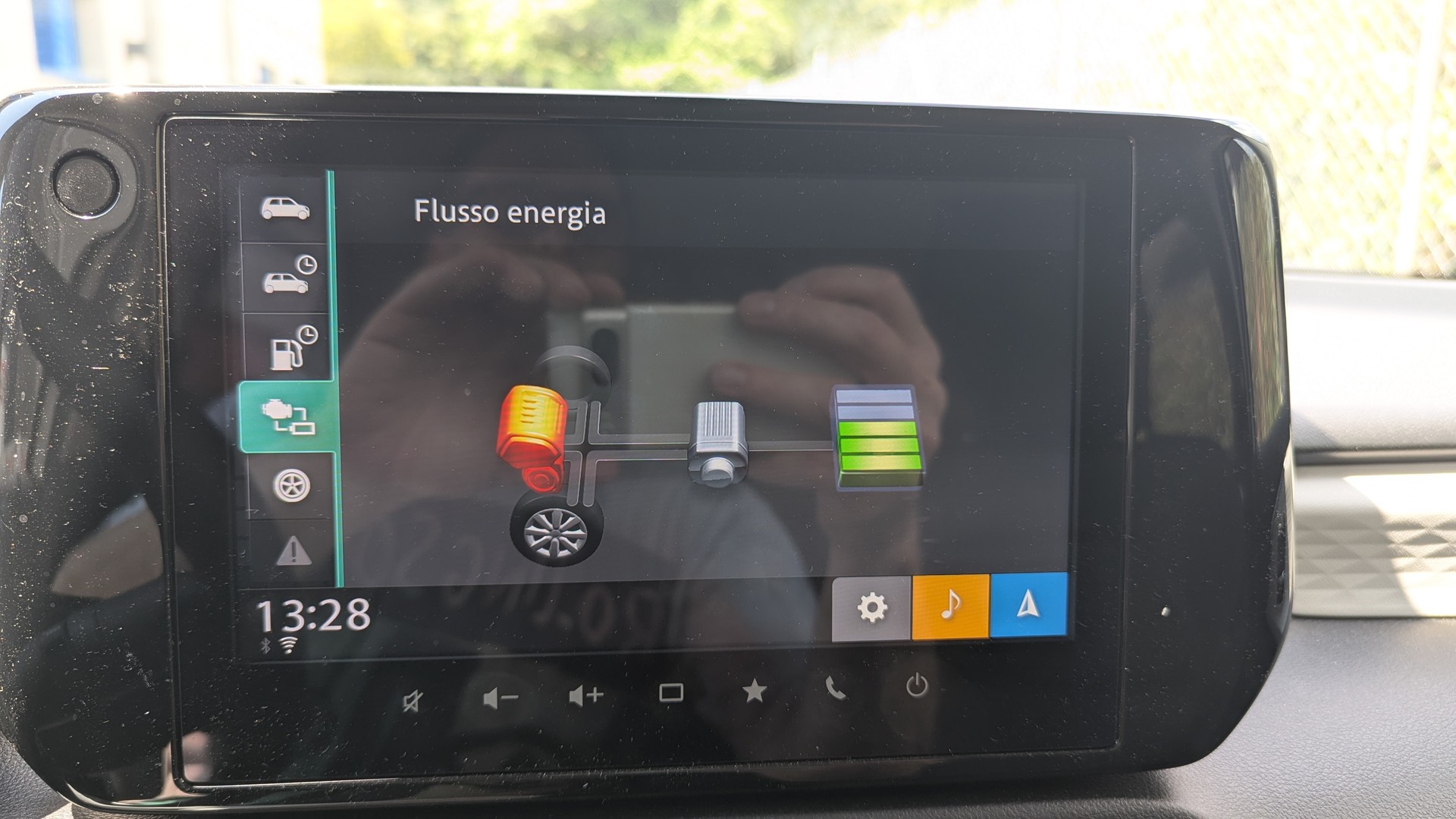 SUZUKI Swift 1.2 1st Edition Hybrid 4x4-image-4