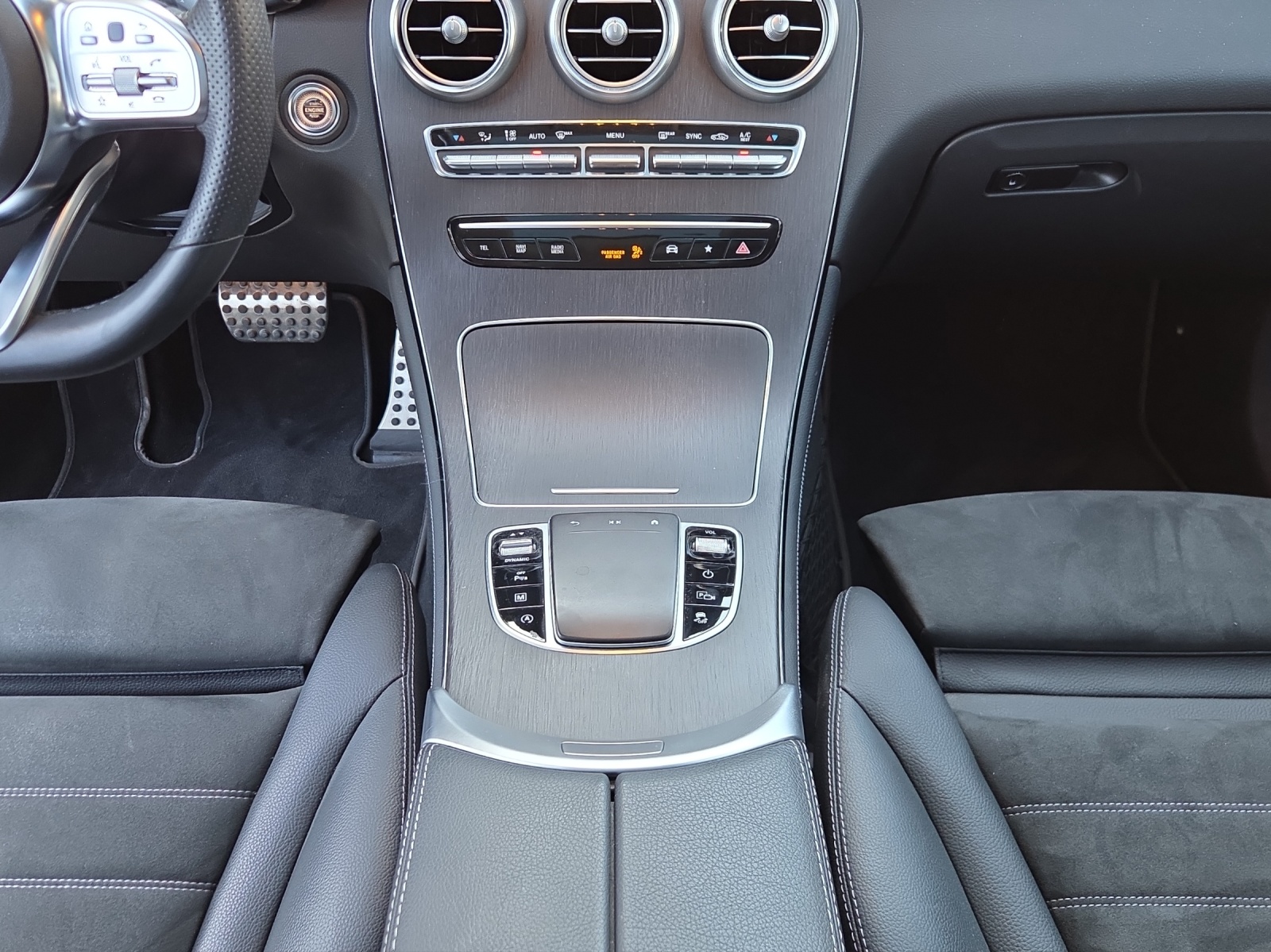 Image MERCEDES-BENZ GLC-300 GLC 300 4Matic AMG Line 9G-Tronic