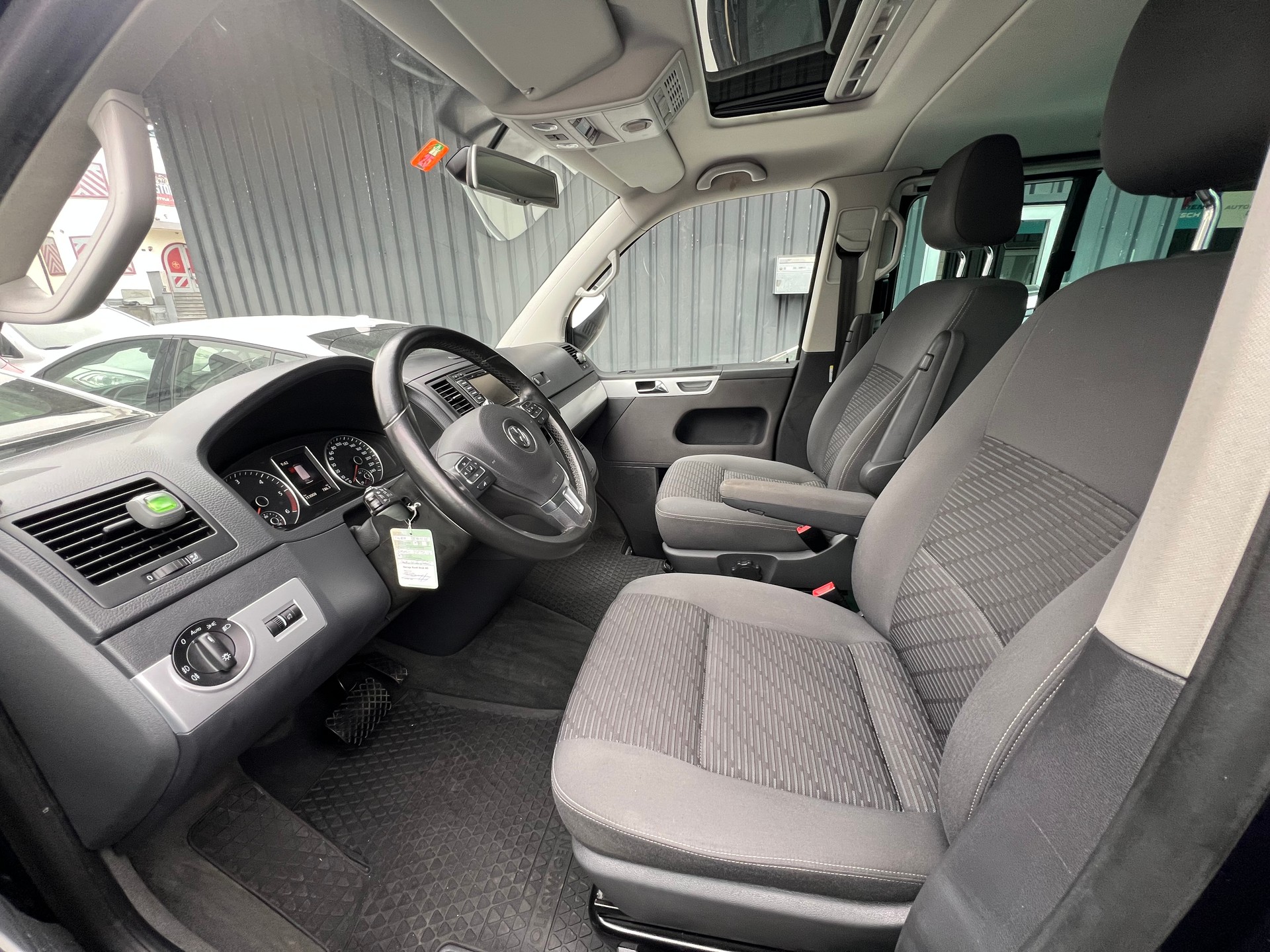 VW T5 Multivan 2.0 Bi-TDI CR Langer Radstand Comfortline DSG-image-9